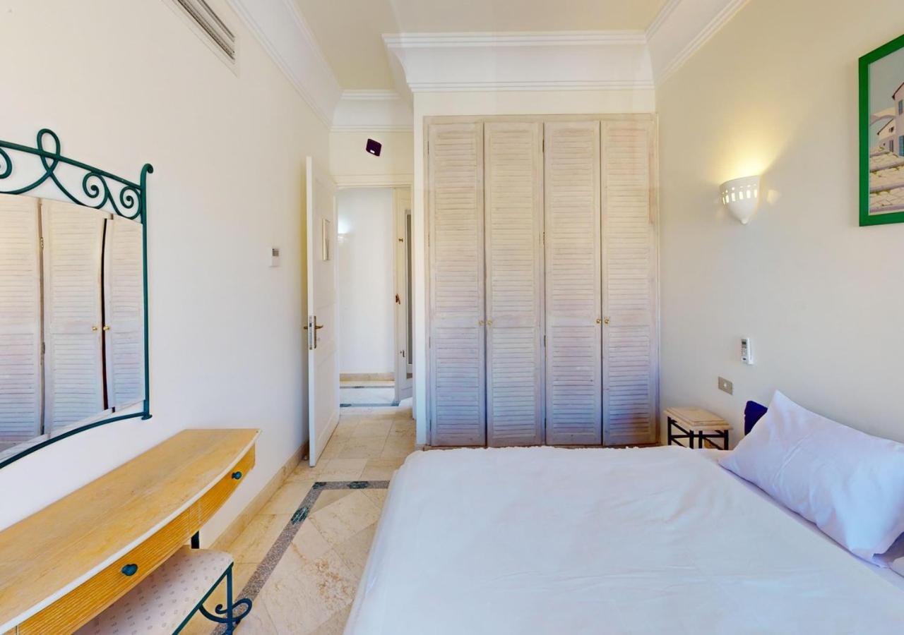 Stylish Apartment 3 Brooms MB1at Marina Abu-Tig with Marina View view 2