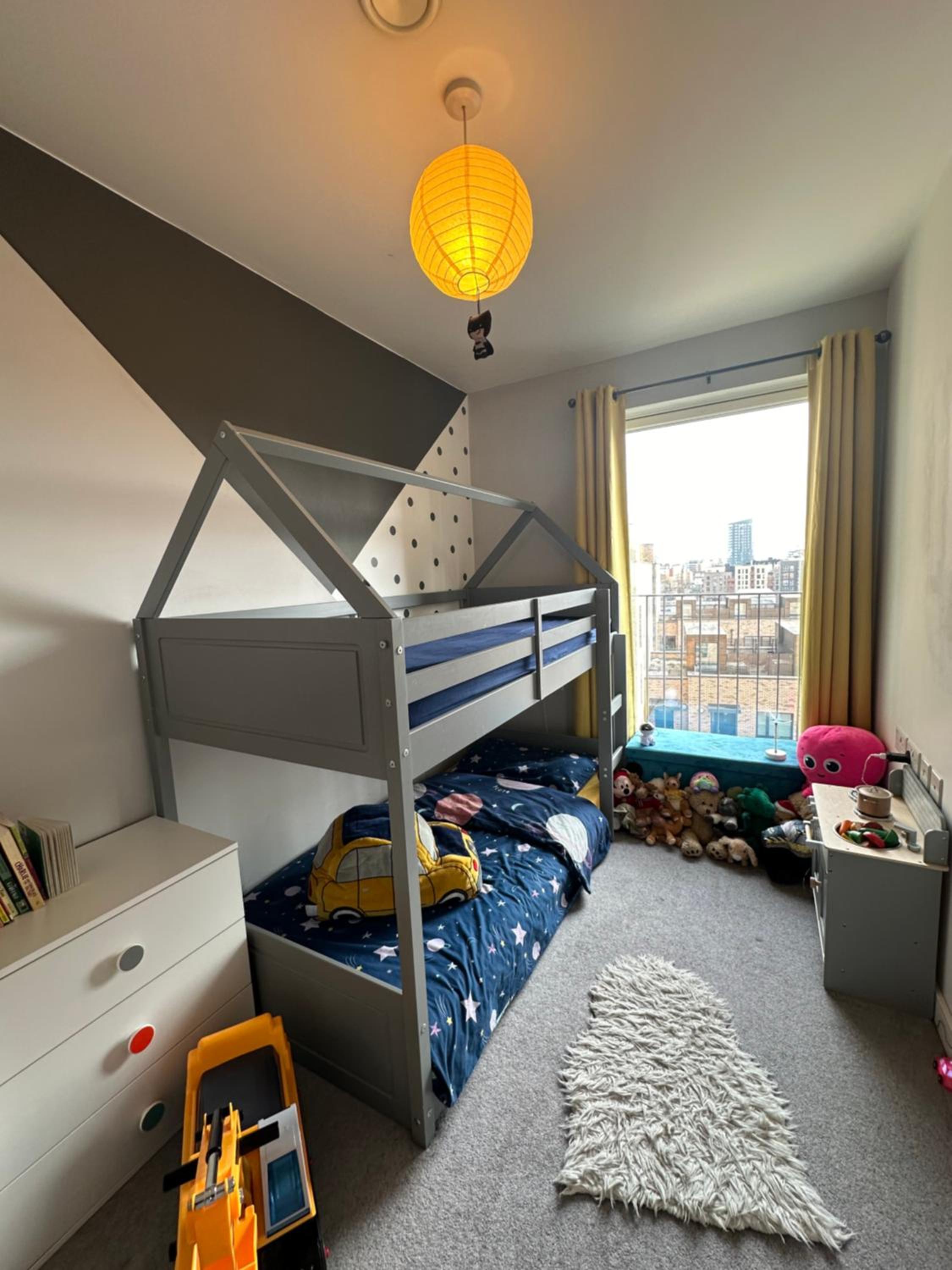 Luxury 3 bedroom flat in Stratford, London