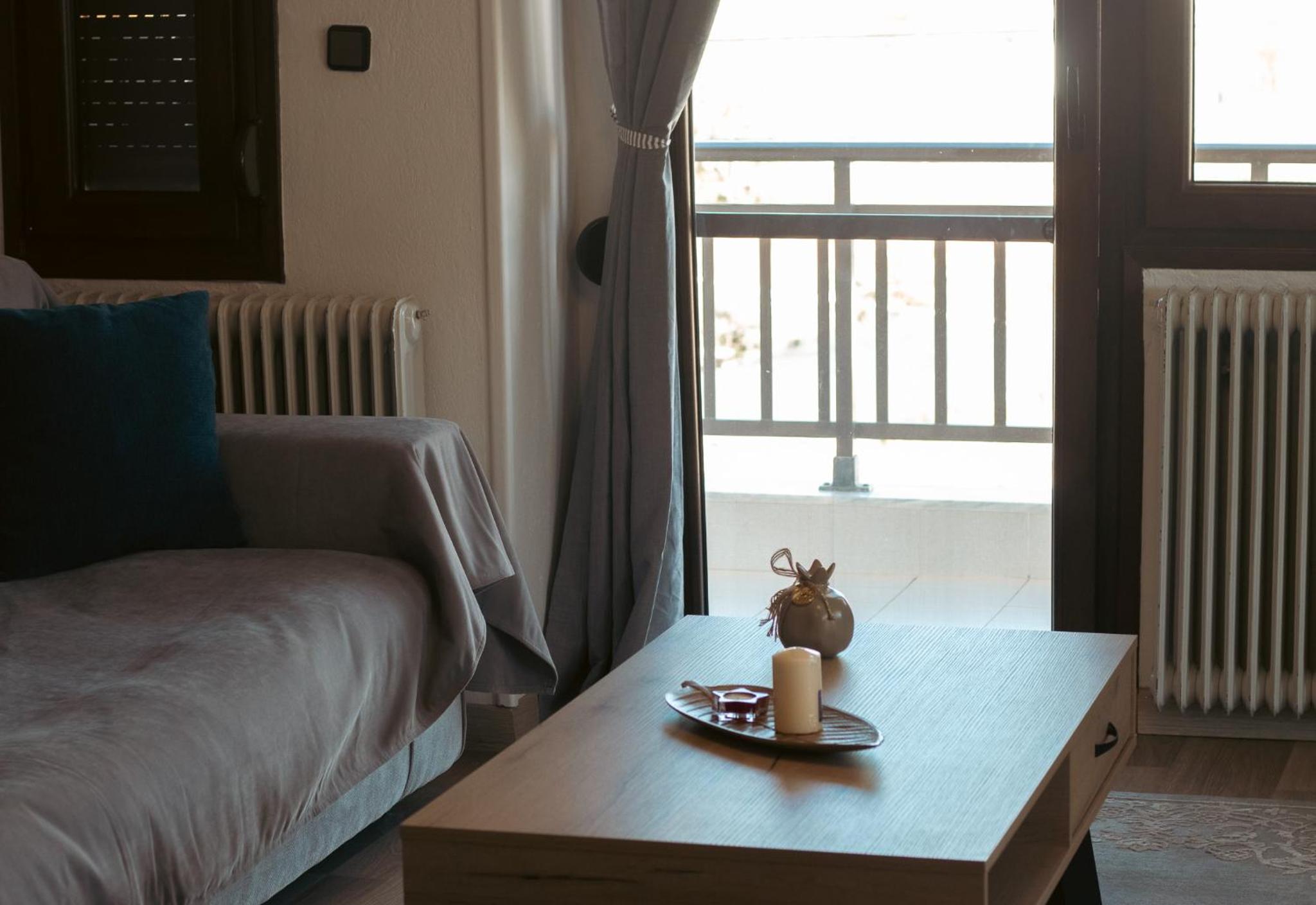 Emily Apartment 5