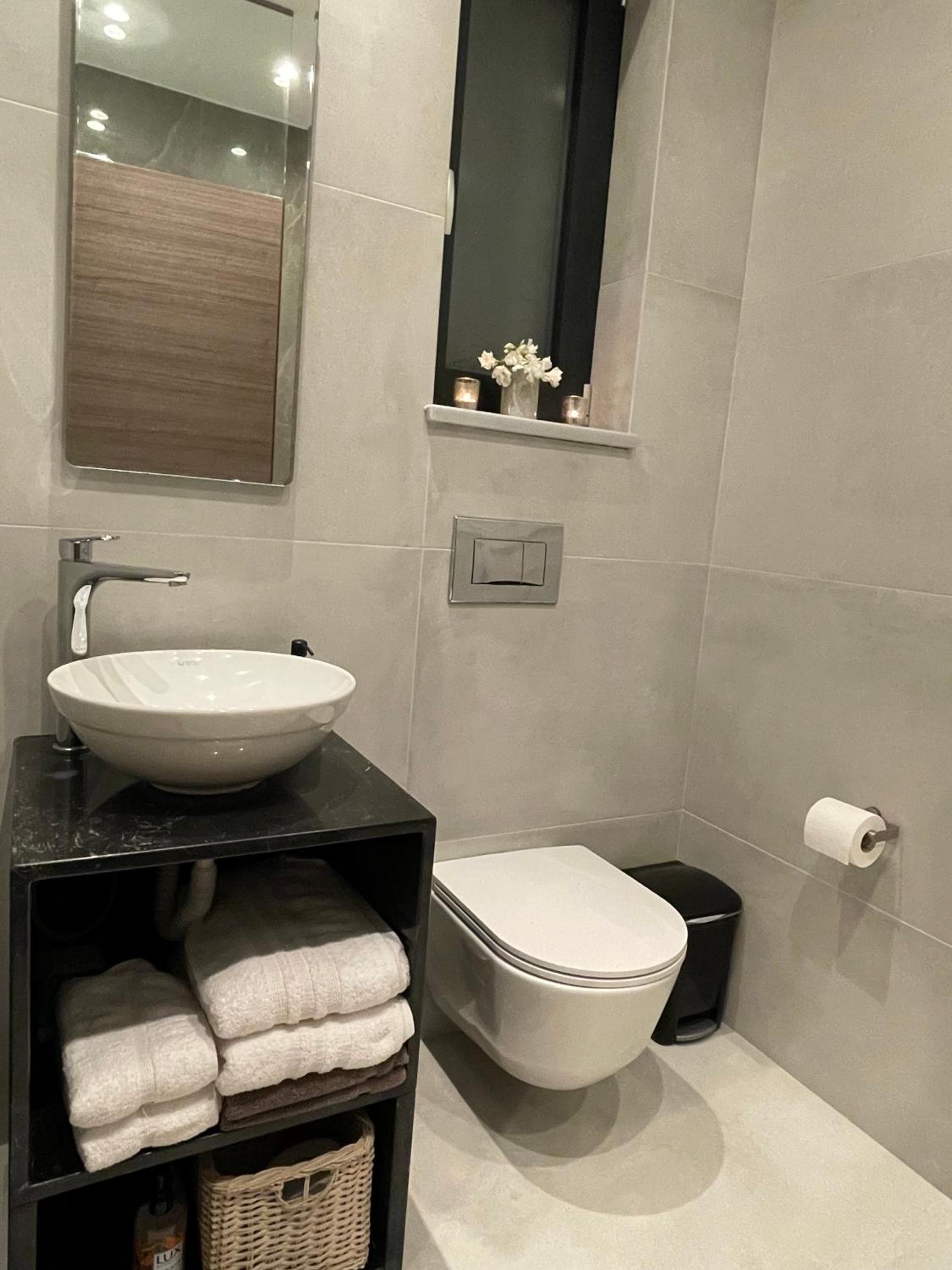 Polyxeni Suites
