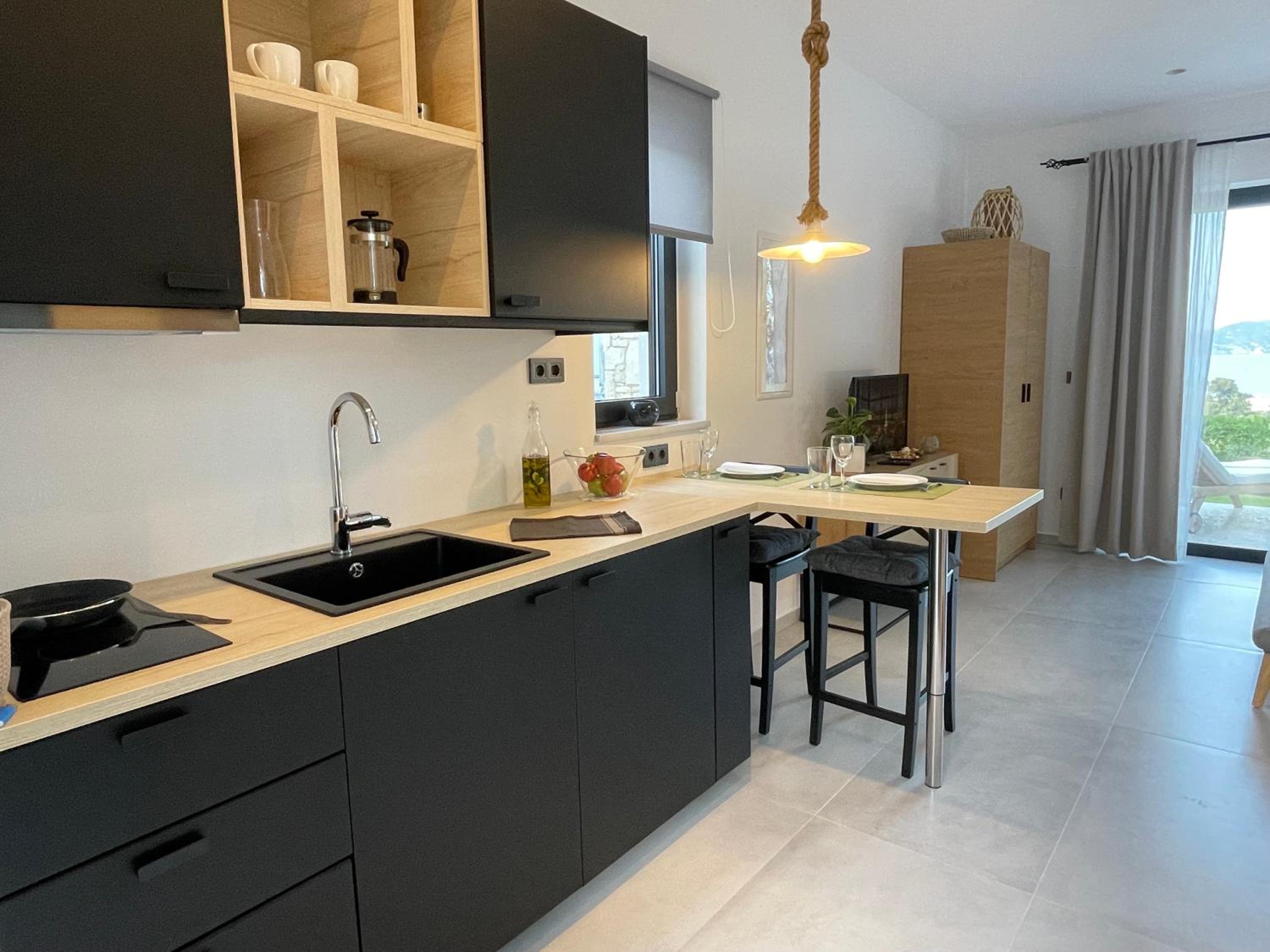 Polyxeni Suites