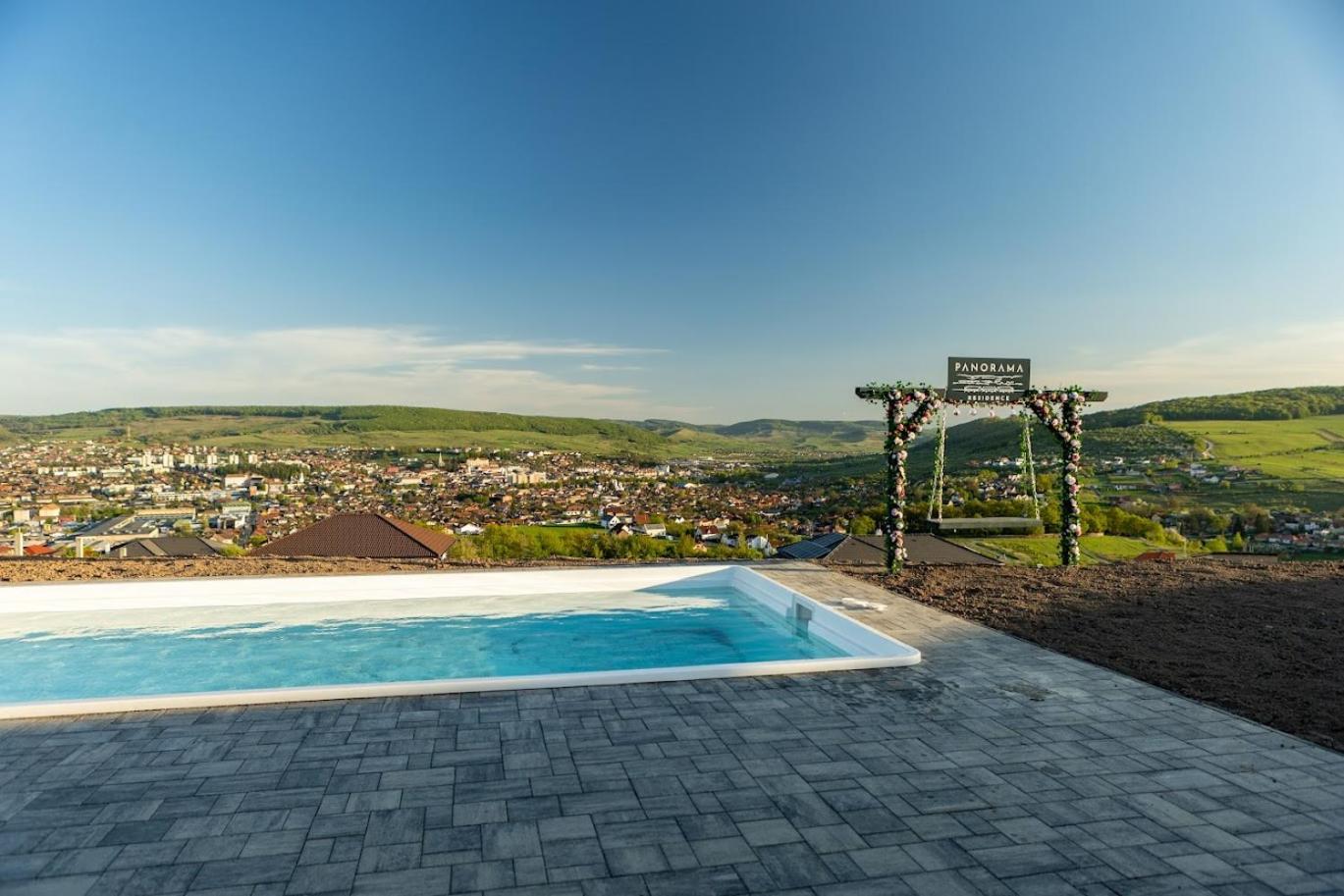 Panorama Residence view 2