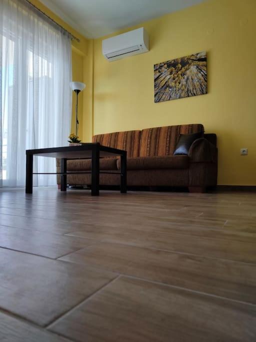 PoolView ApartmenT