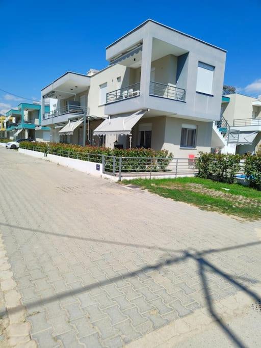 PoolView ApartmenT
