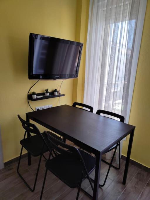 PoolView ApartmenT