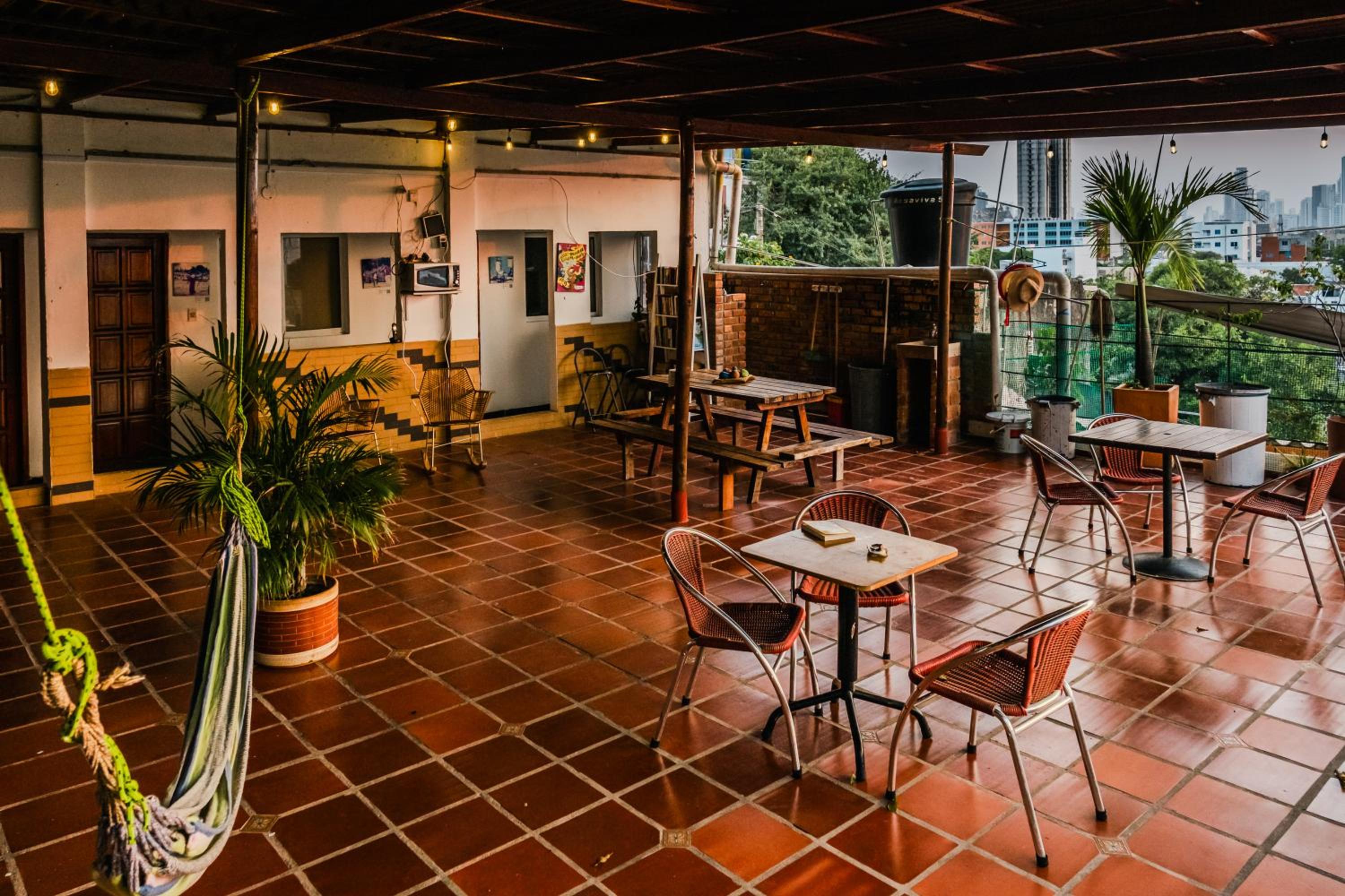 Apartamento con amplia terraza