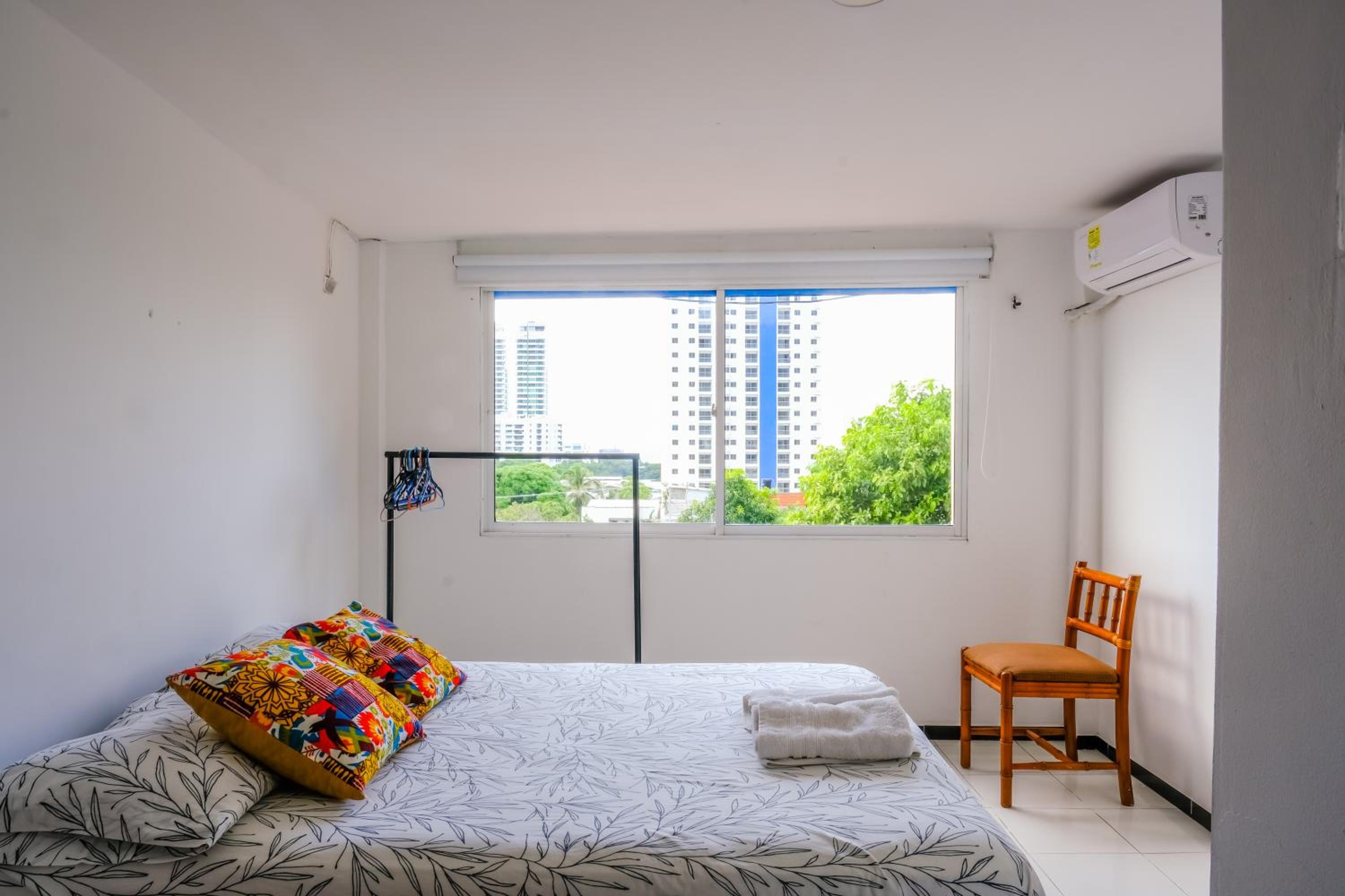 Apartamento con amplia terraza