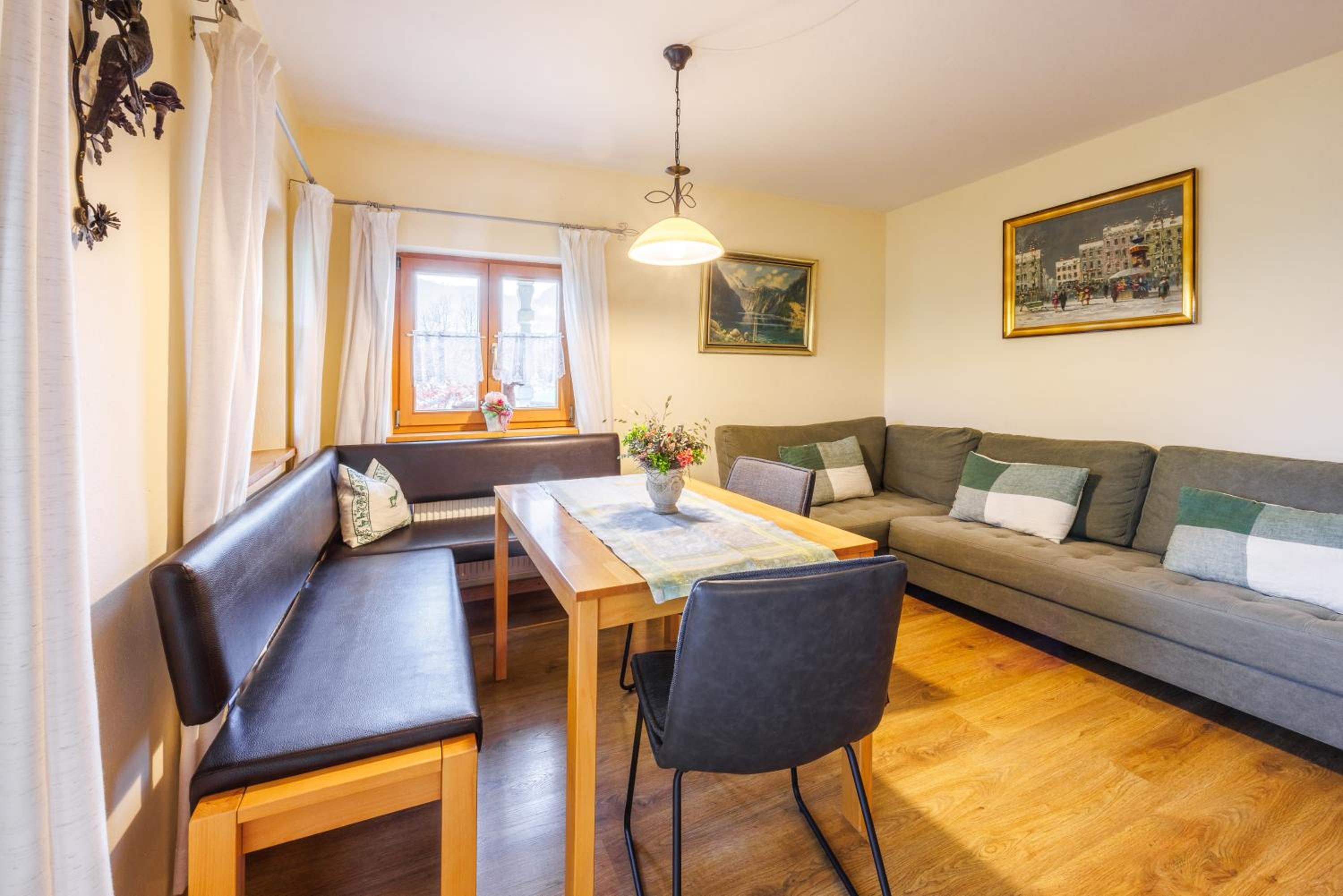 Ferienwohnung Burghartswieser inkl. Chiemgaukarte view 3
