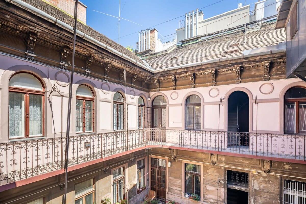 Photo 63