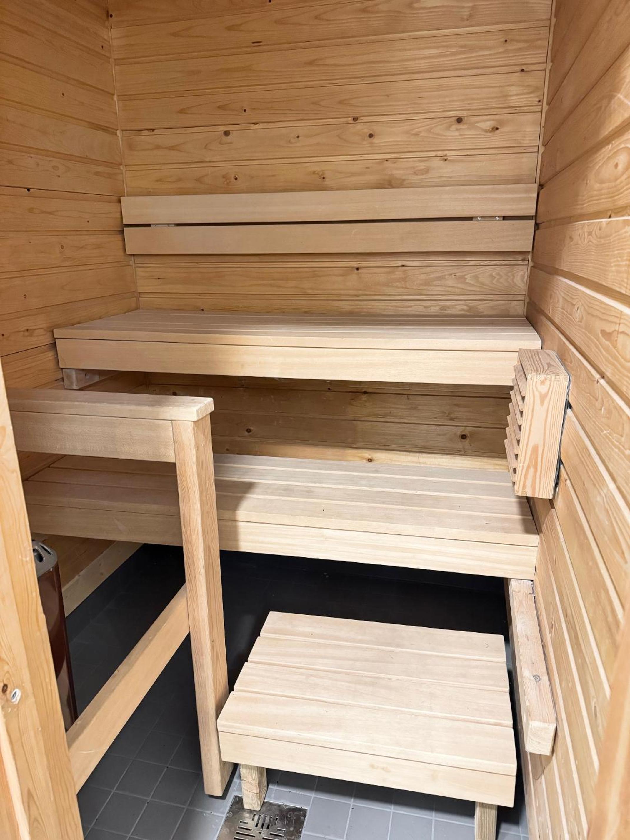HHH Helsinki Center apartment, Crown of Kruununhaka with astonishing view and sauna view 4