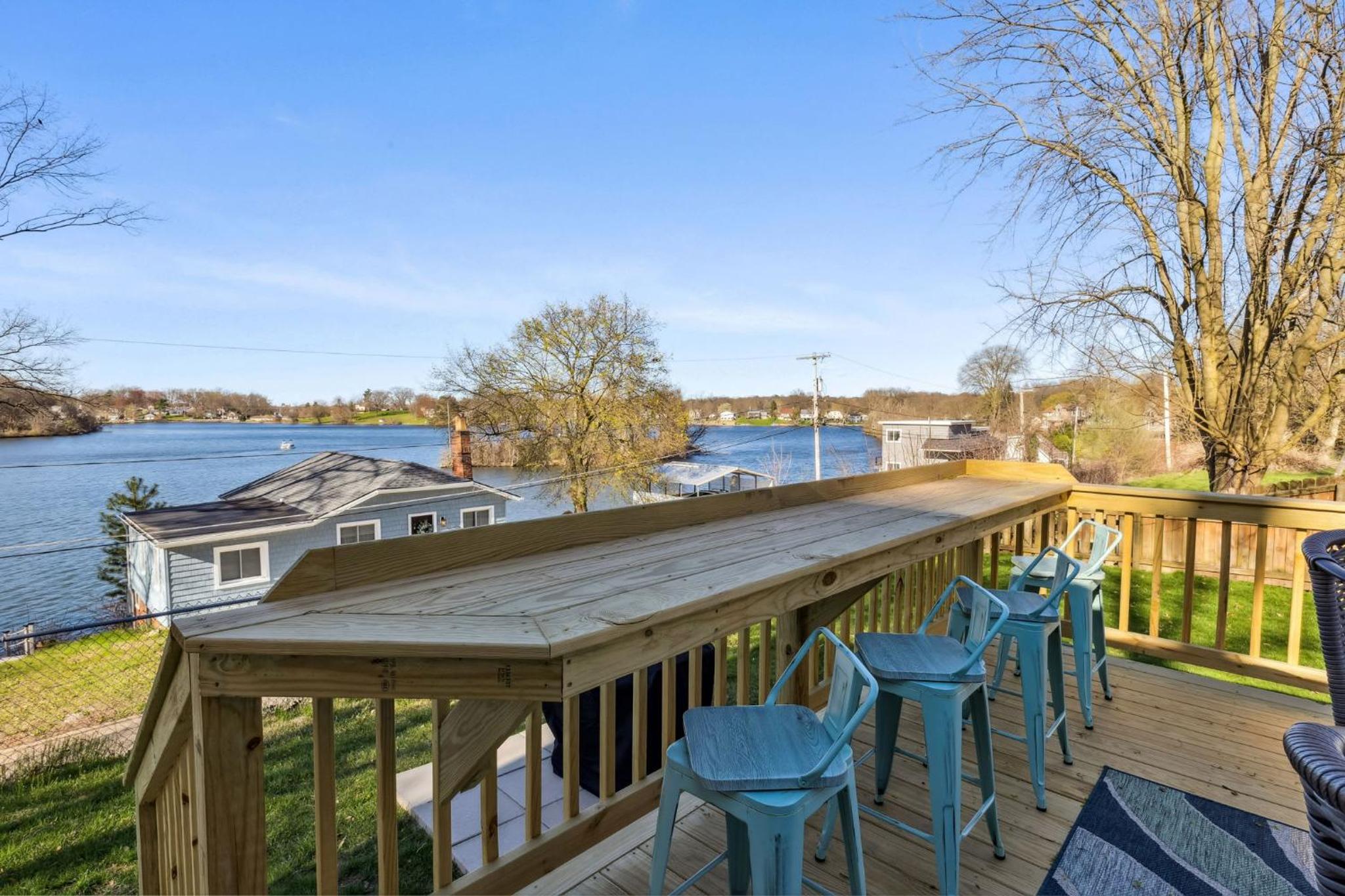 Hilltop Lakehouse - Free Kayaks Deck PLX