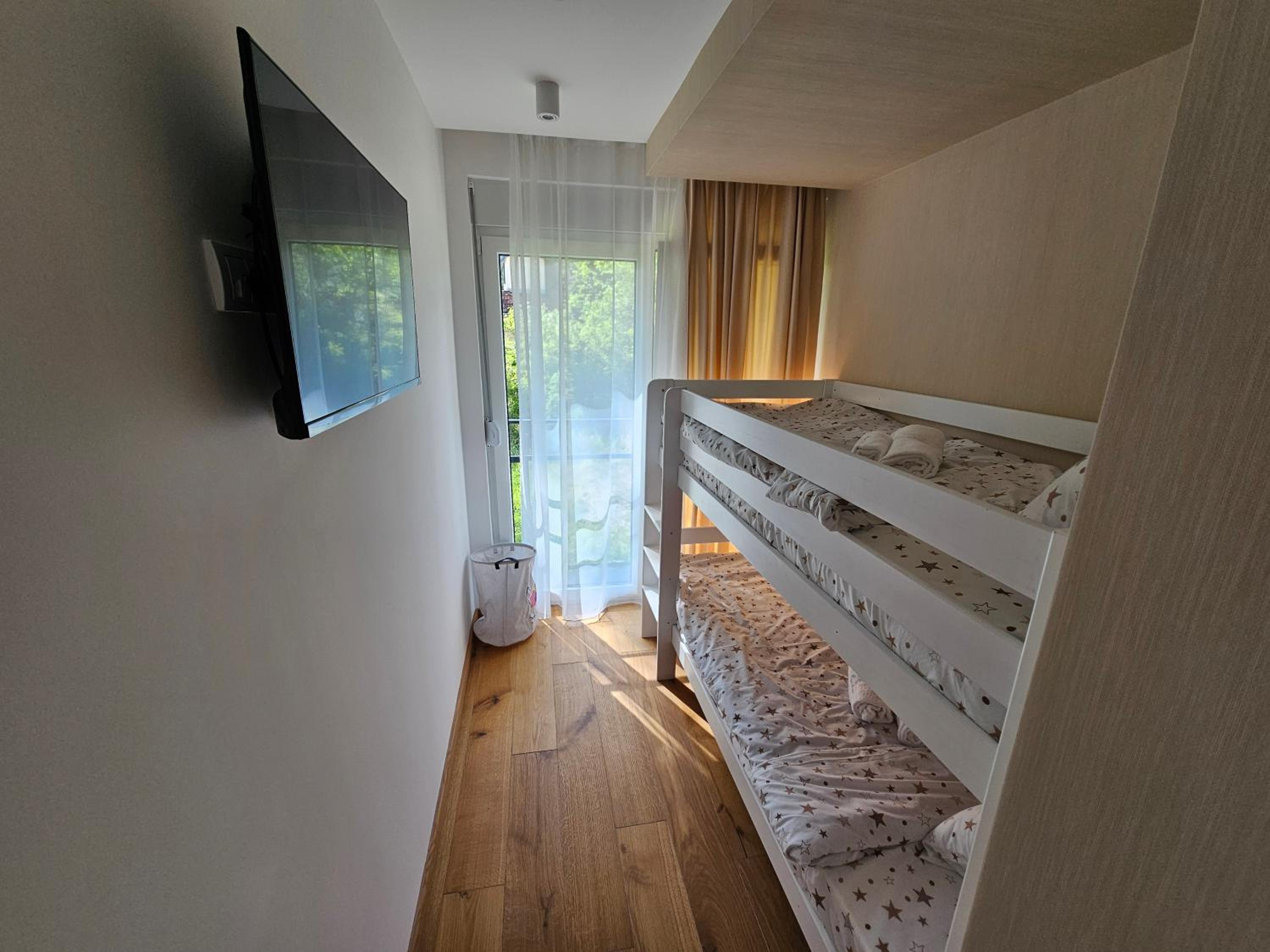 PREMIUM APARTMAN ELENI ROOMS,oaza mira i tisine u centru Vrnjacke banje