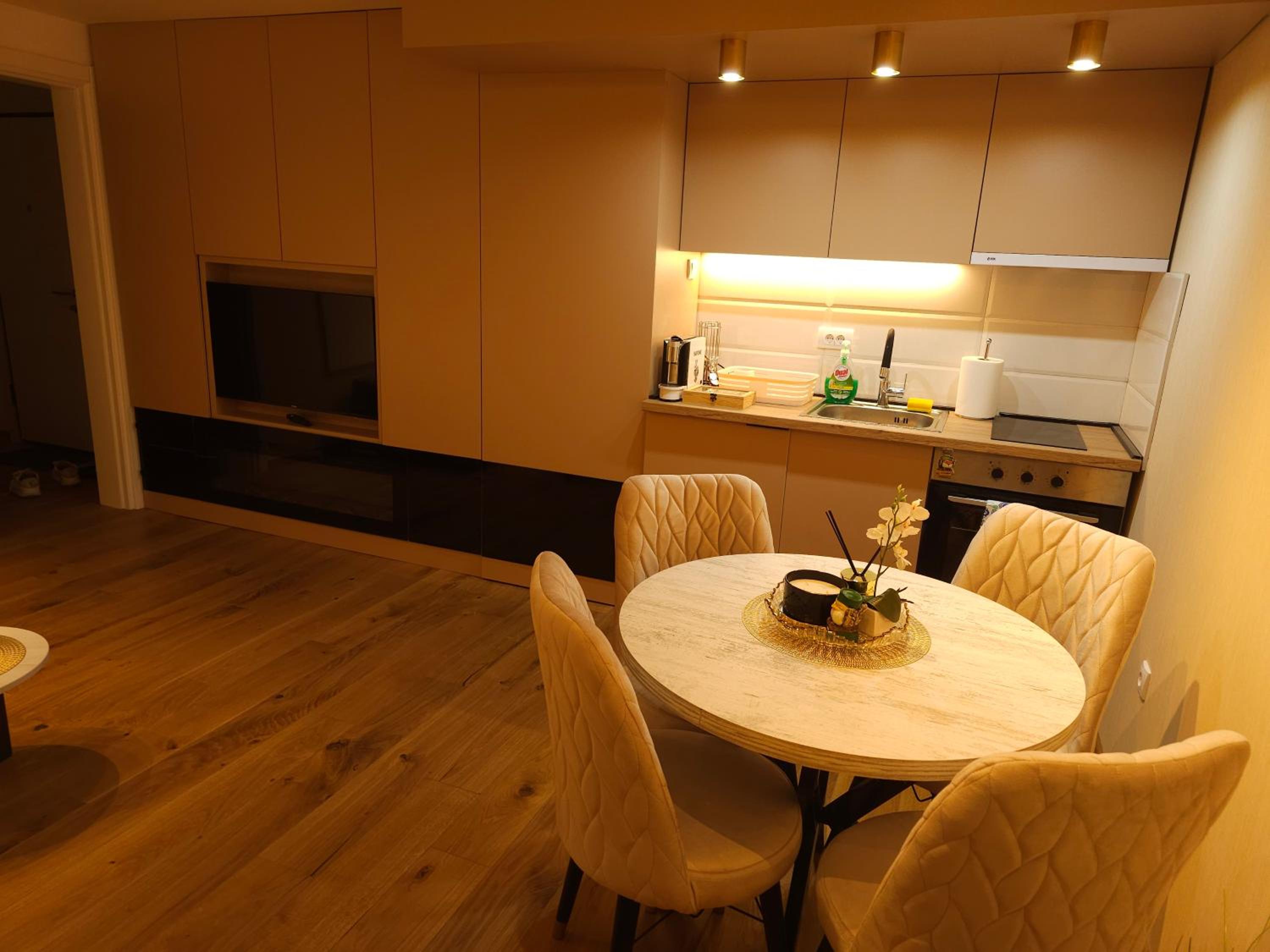 PREMIUM APARTMAN ELENI ROOMS,oaza mira i tisine u centru Vrnjacke banje