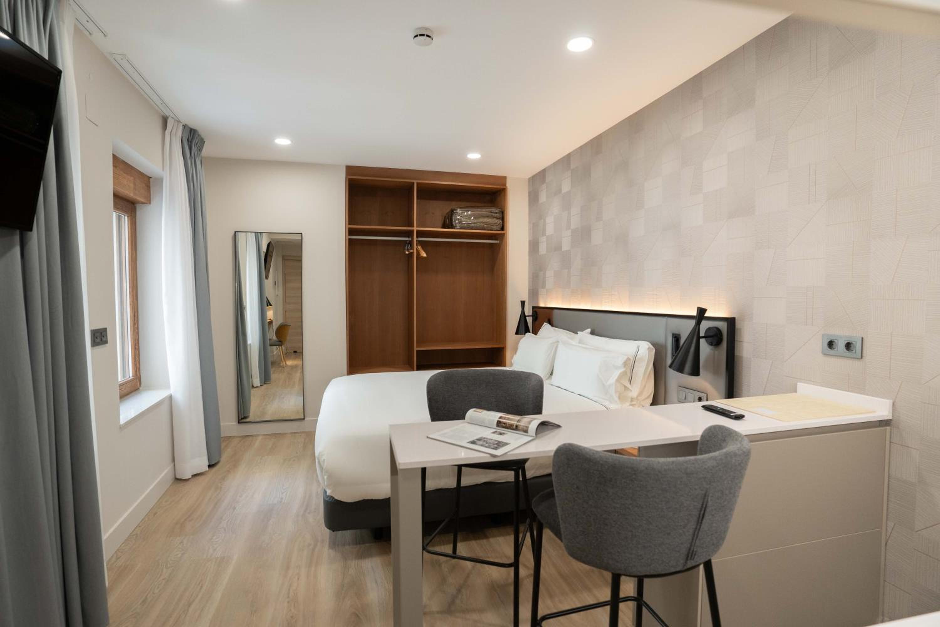 Prisma Suites
