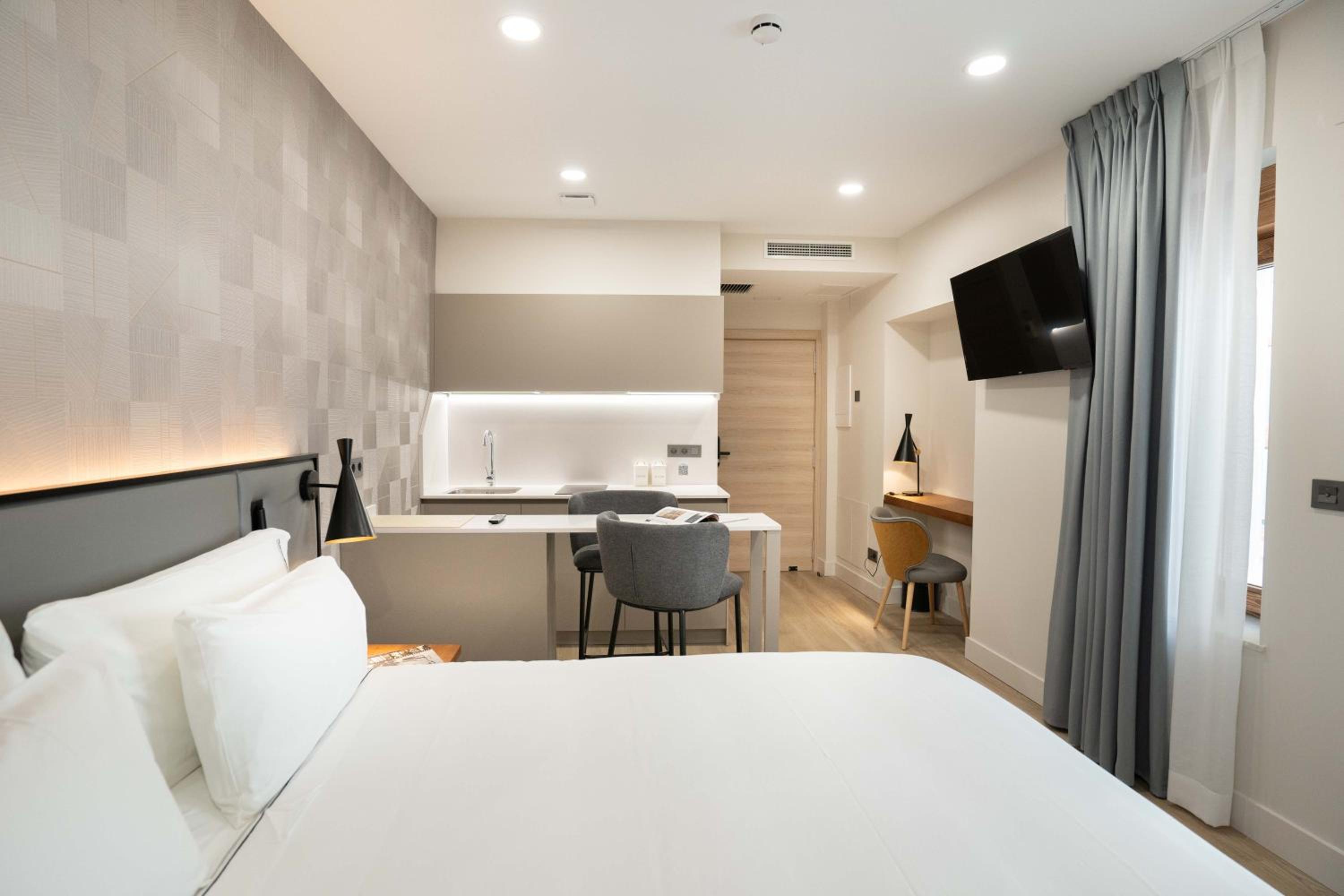 Prisma Suites