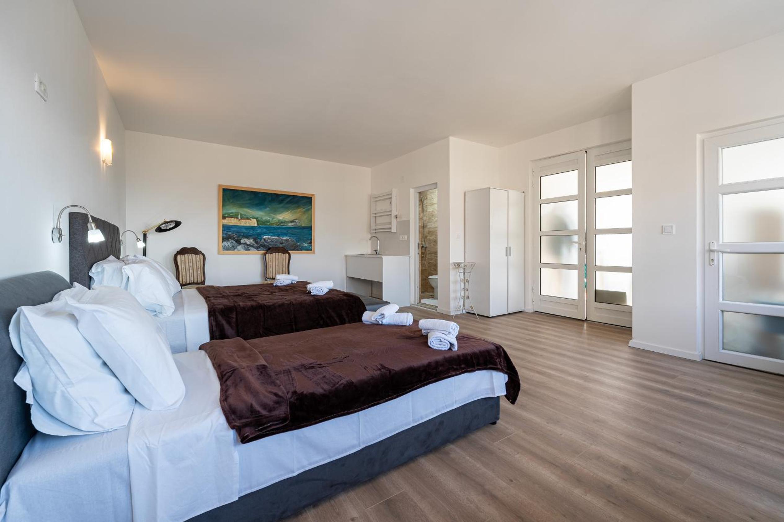 Regina Residence