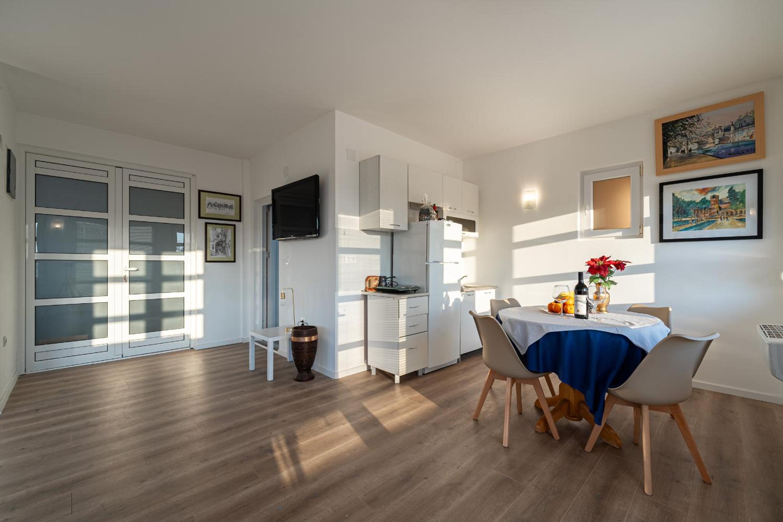 Regina Residence
