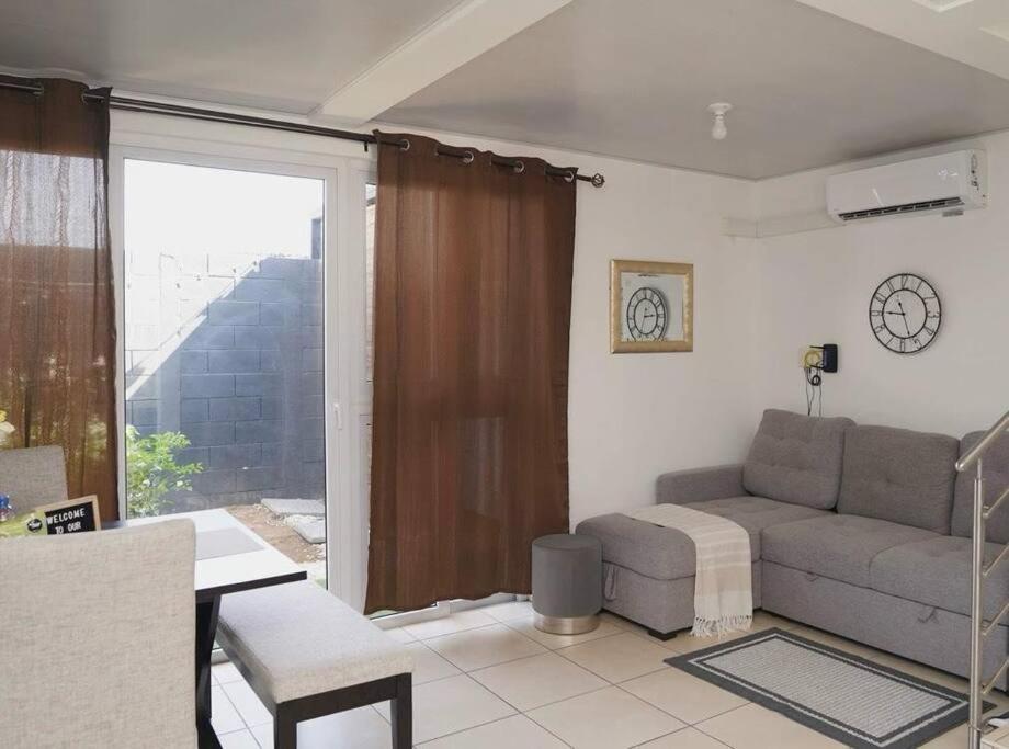 Modern Townhouse AC Wi-Fi full equipped Private view 2