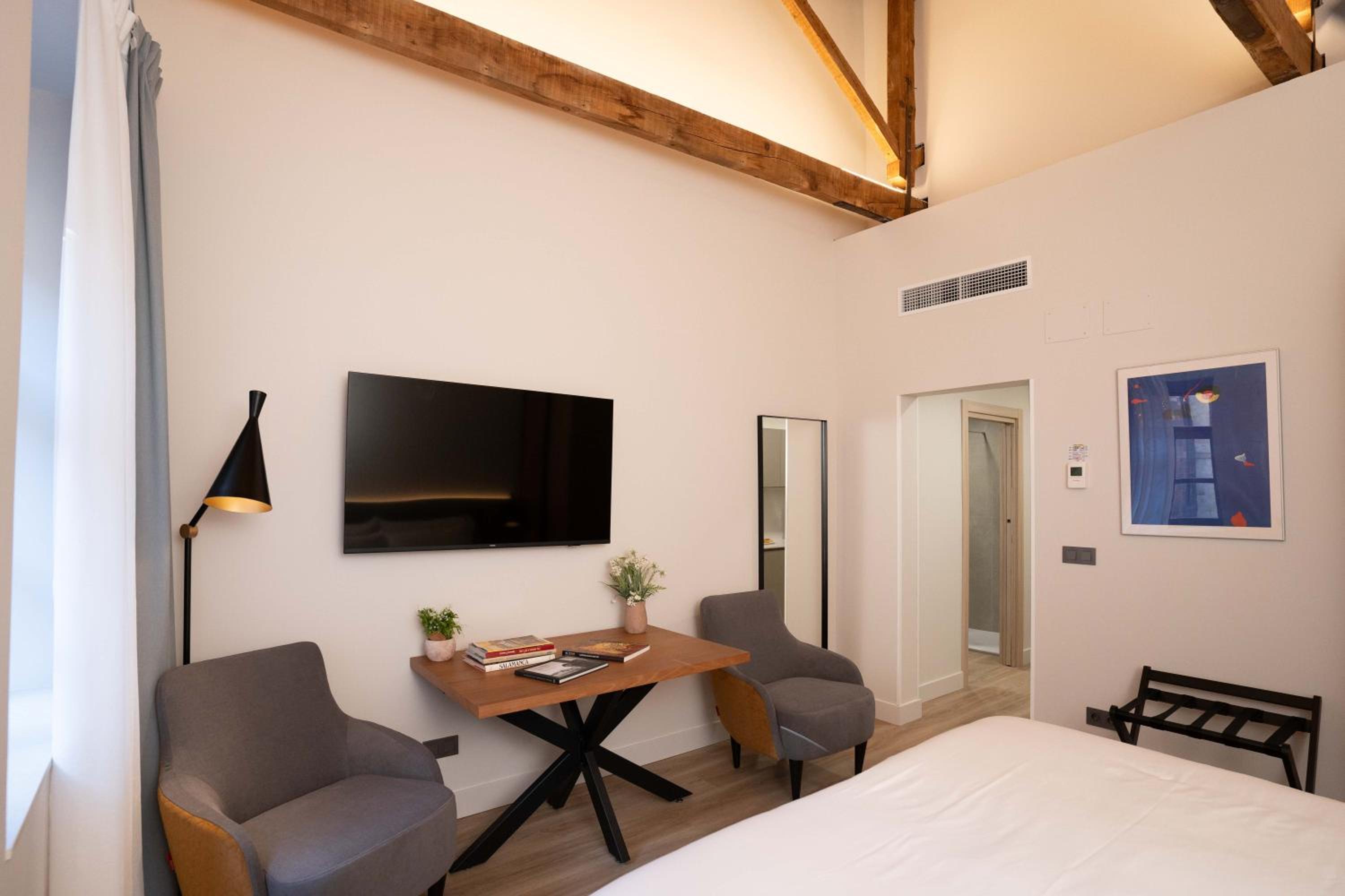 Prisma Suites