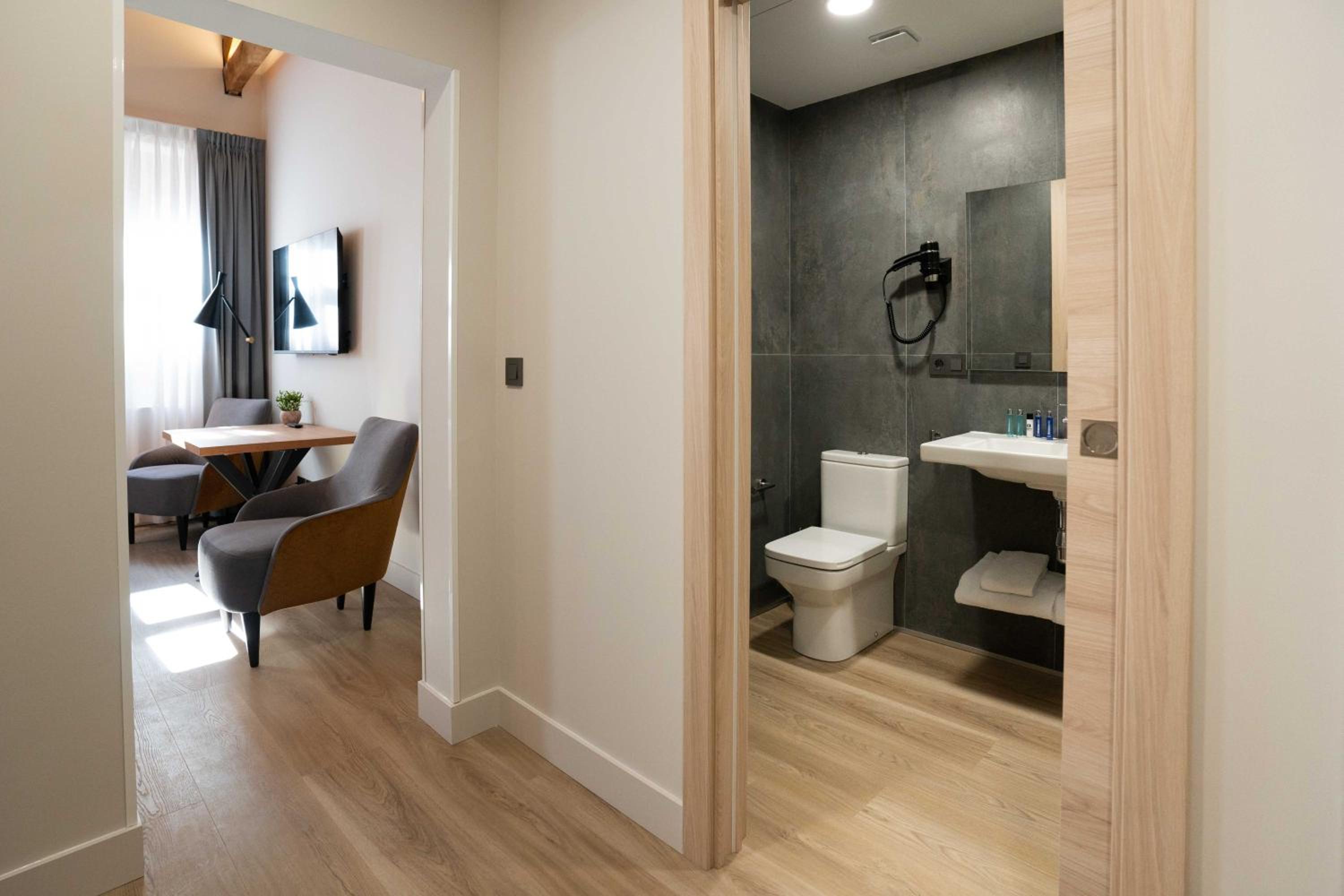 Prisma Suites