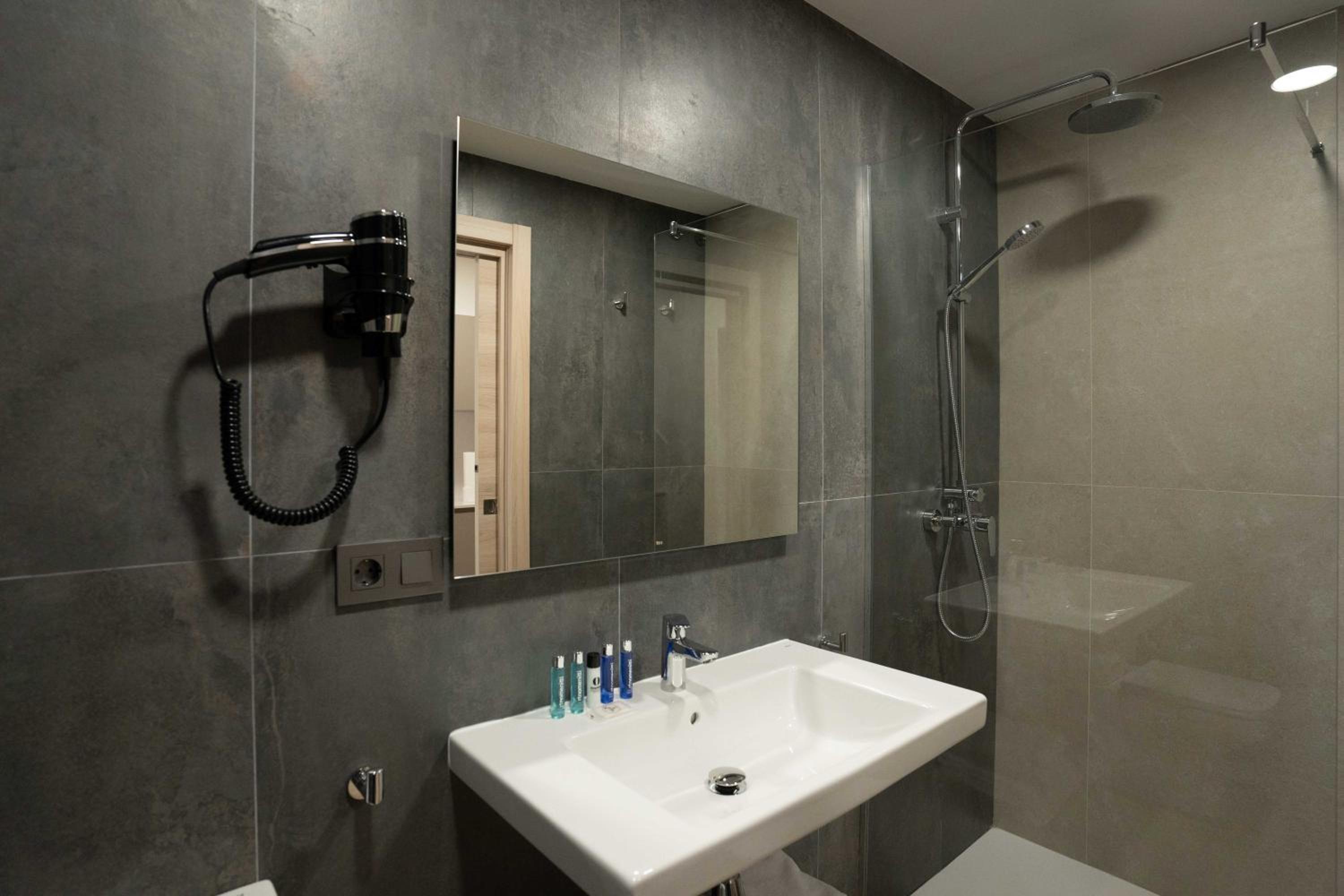 Prisma Suites