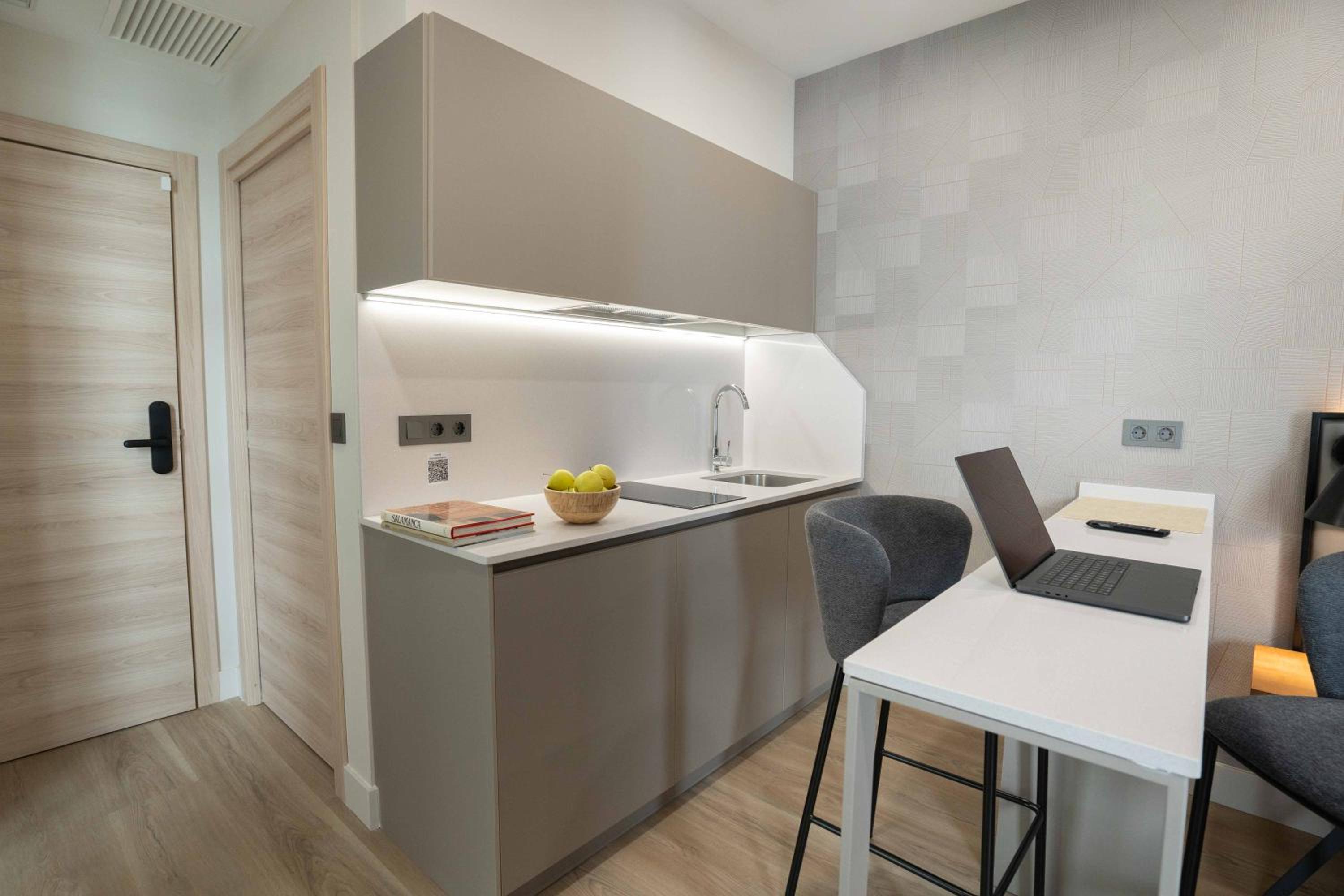 Prisma Suites