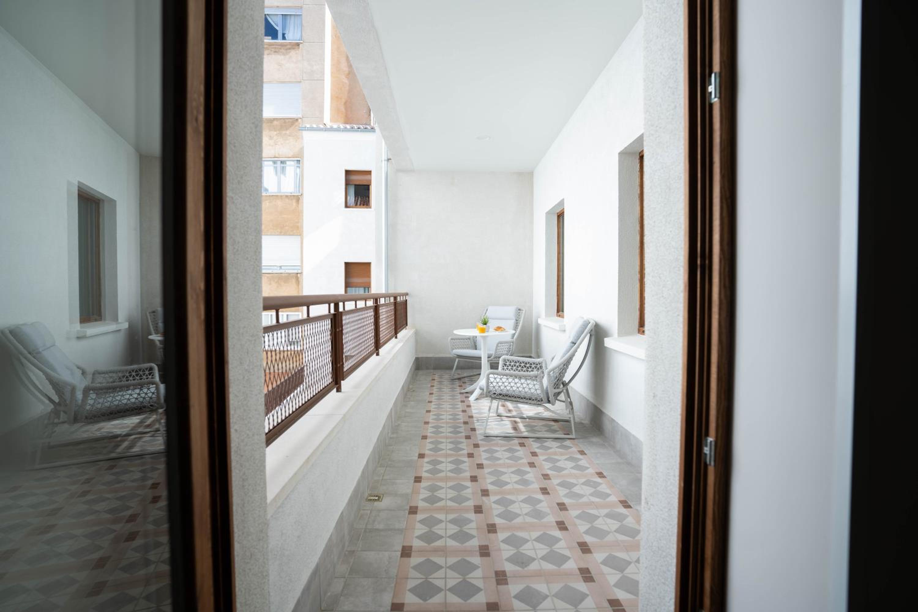 Prisma Suites