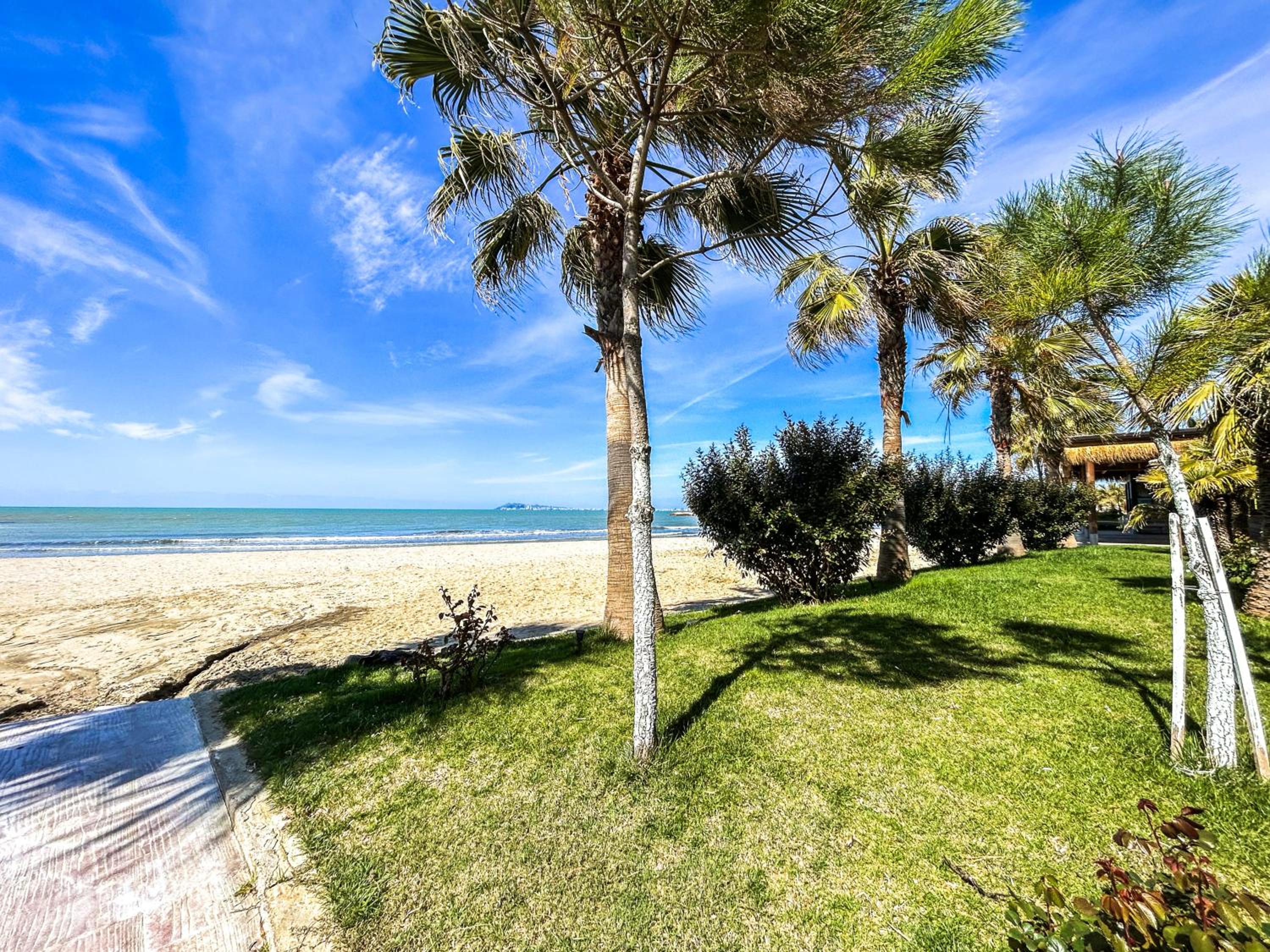 Top Location, Two bedrooms 973