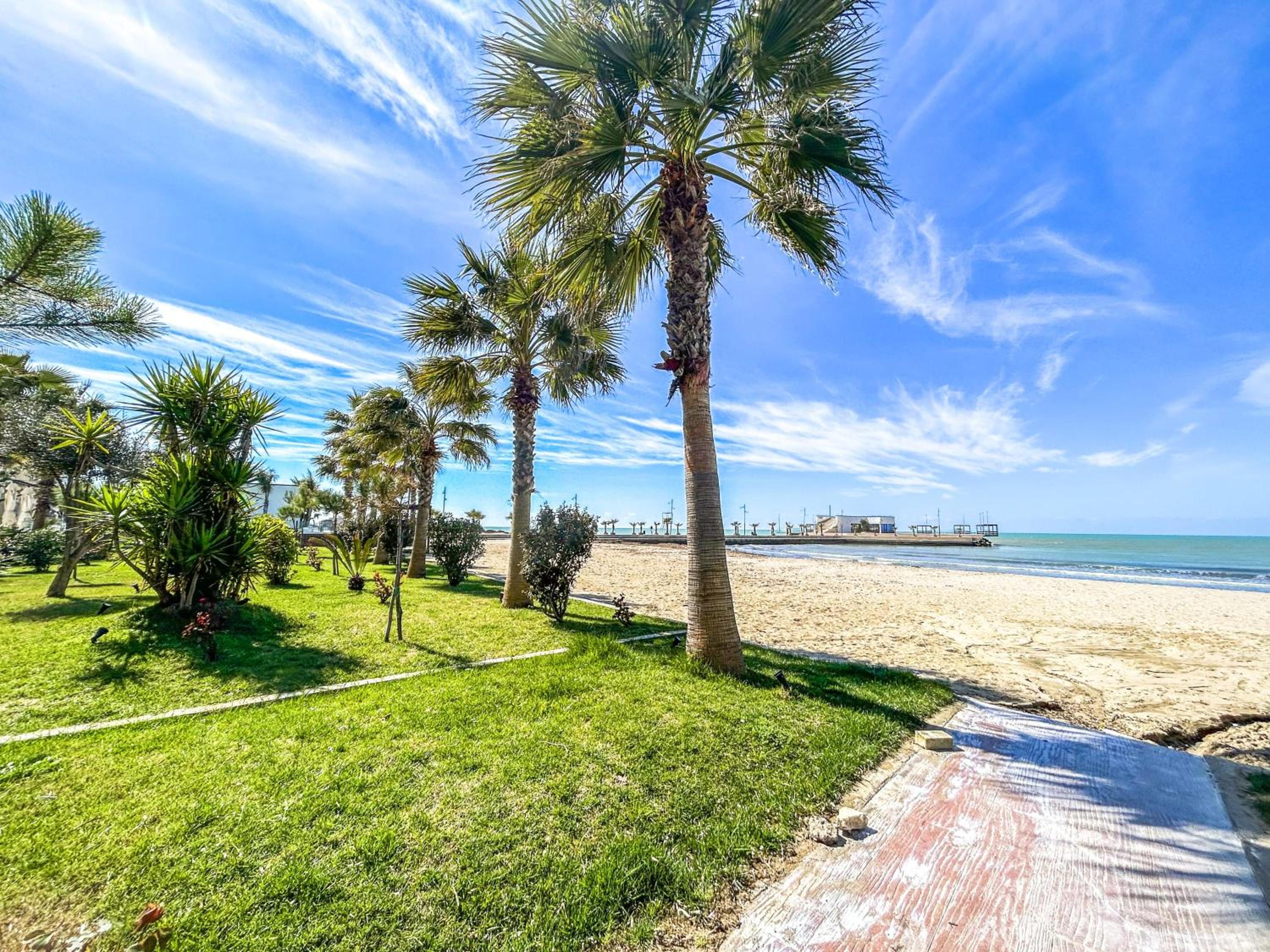 Top Location, Two bedrooms 973