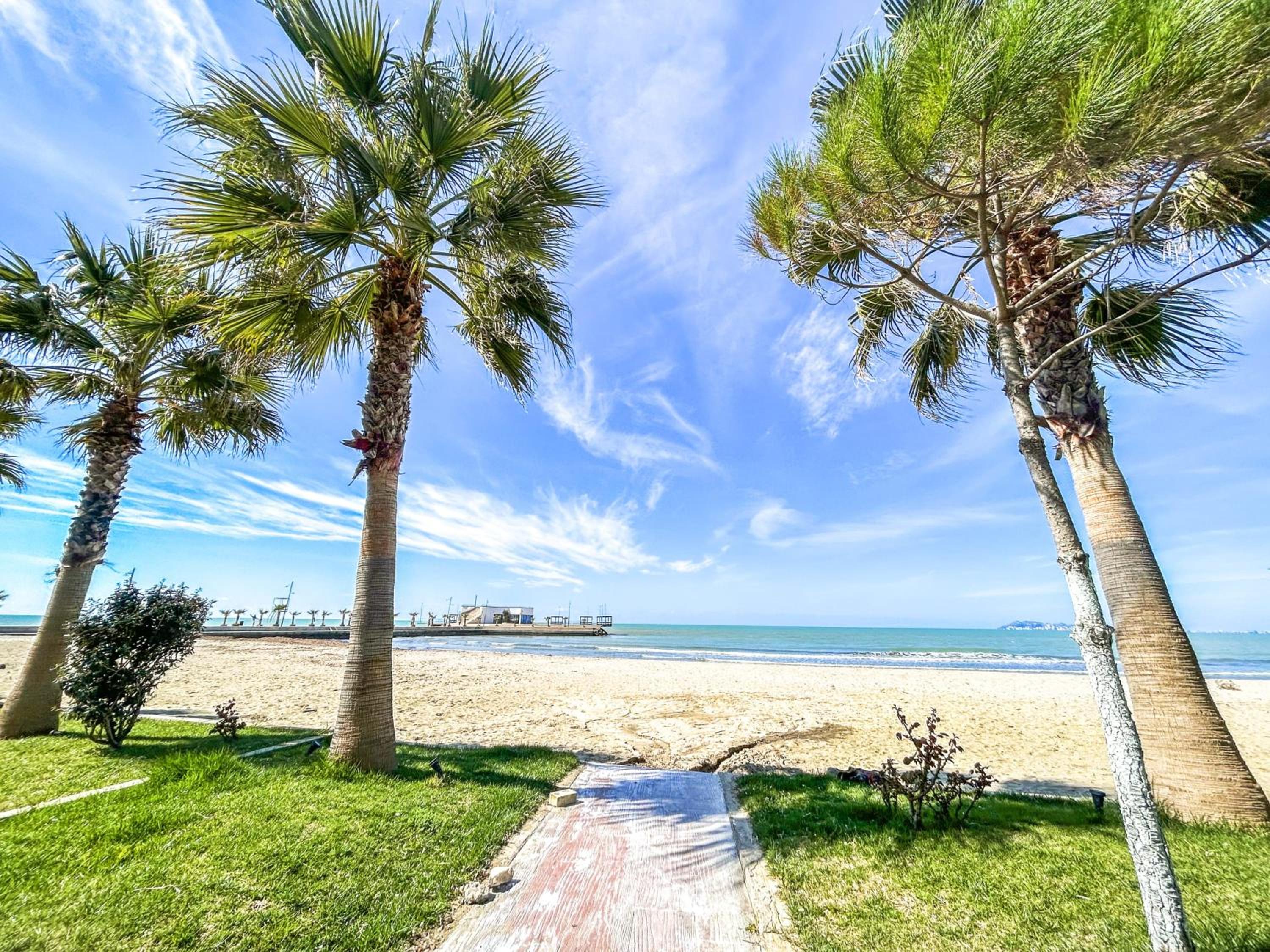 Top Location, Two bedrooms 973