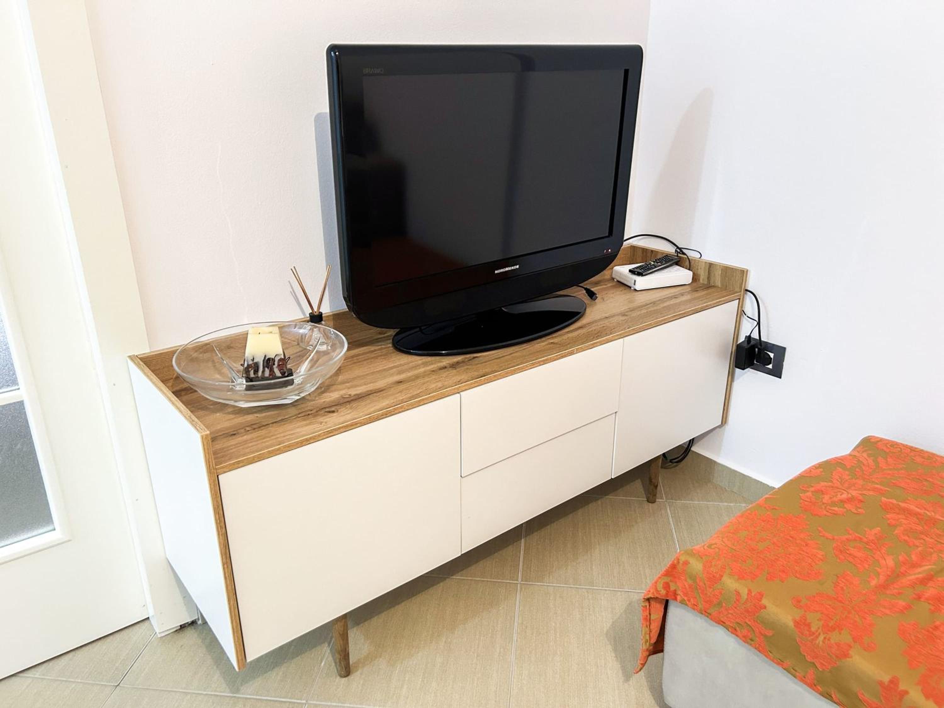 Top Location, Two bedrooms 973