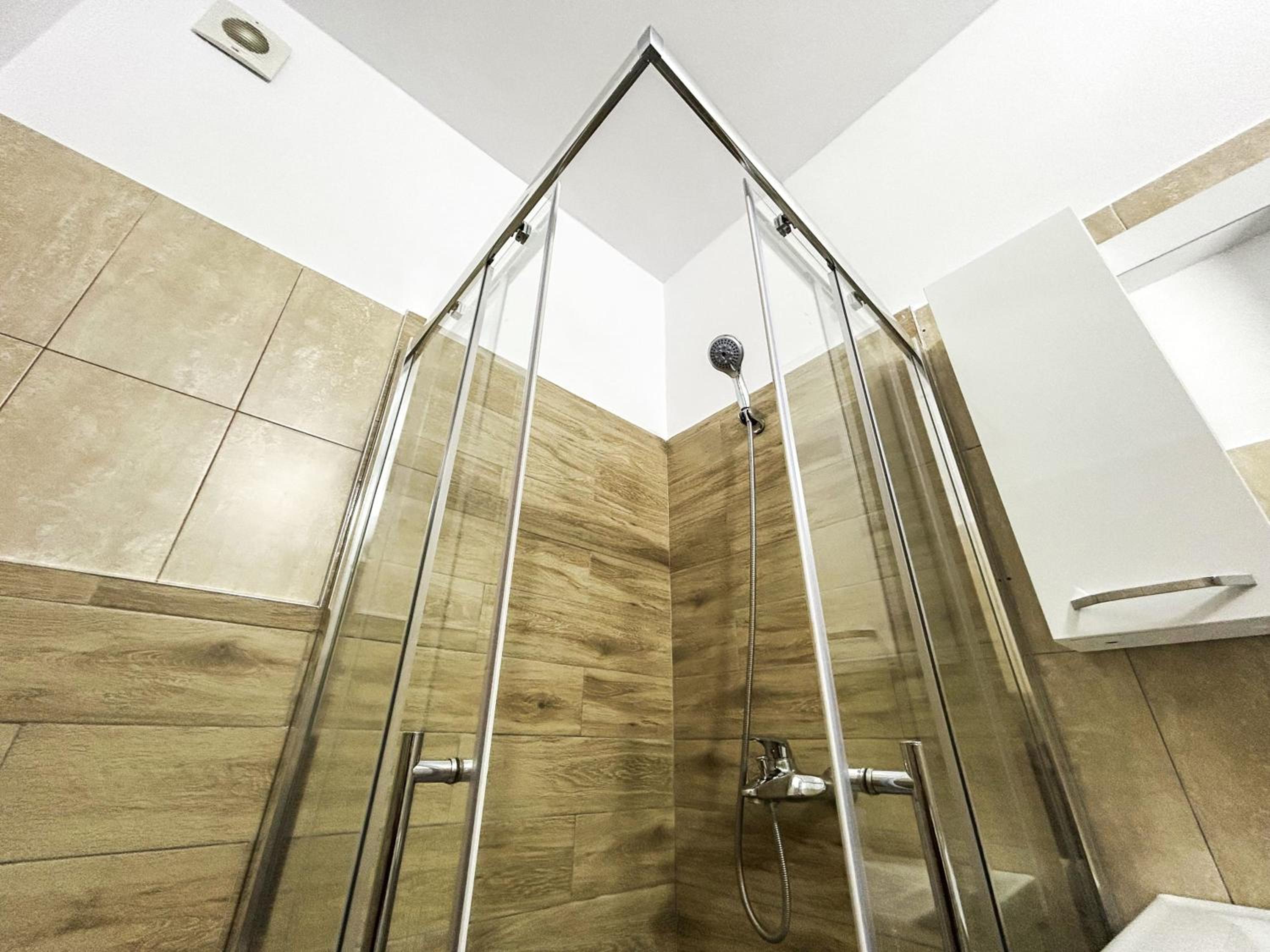 Top Location, Two bedrooms 973