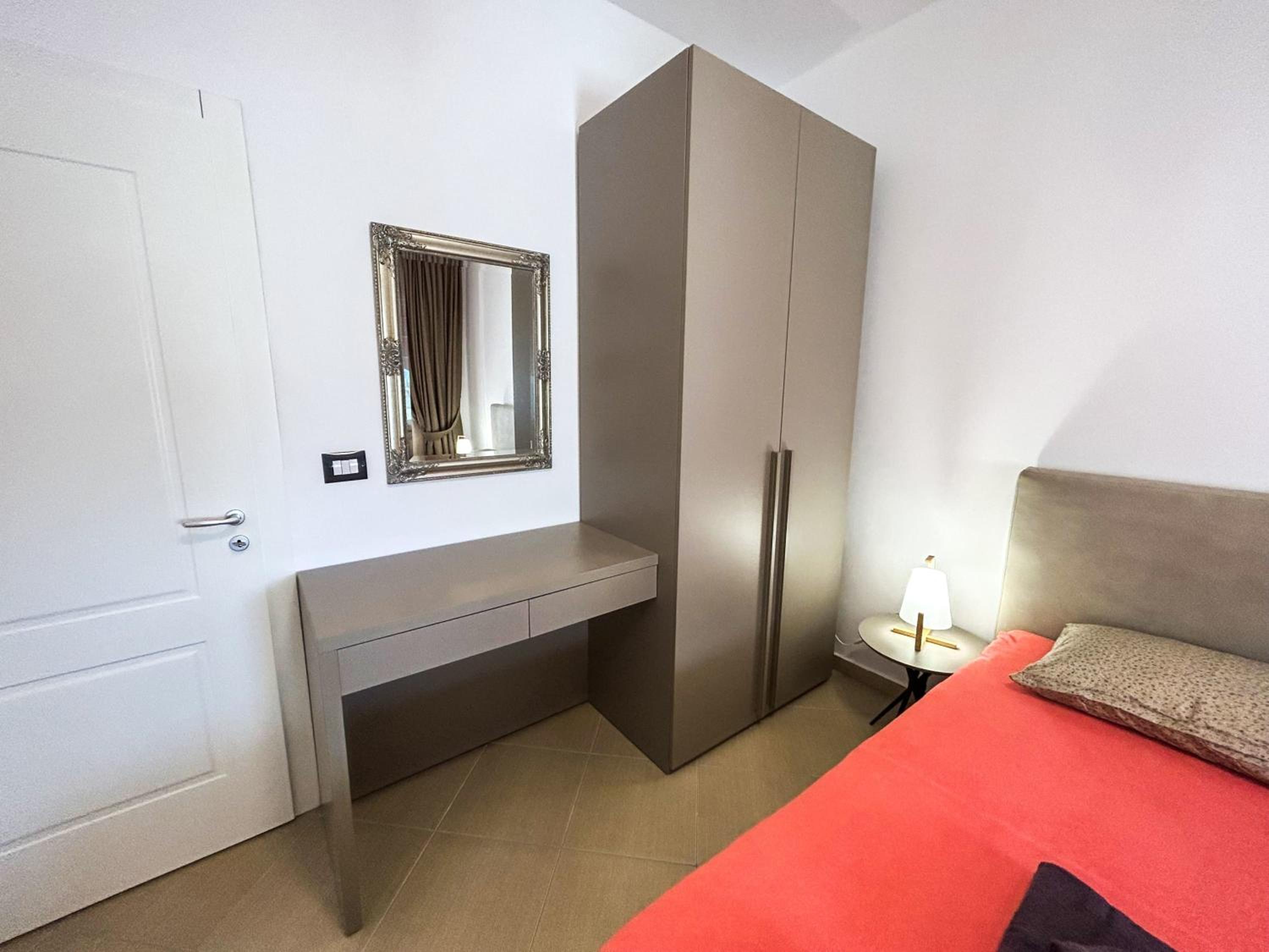 Top Location, Two bedrooms 973