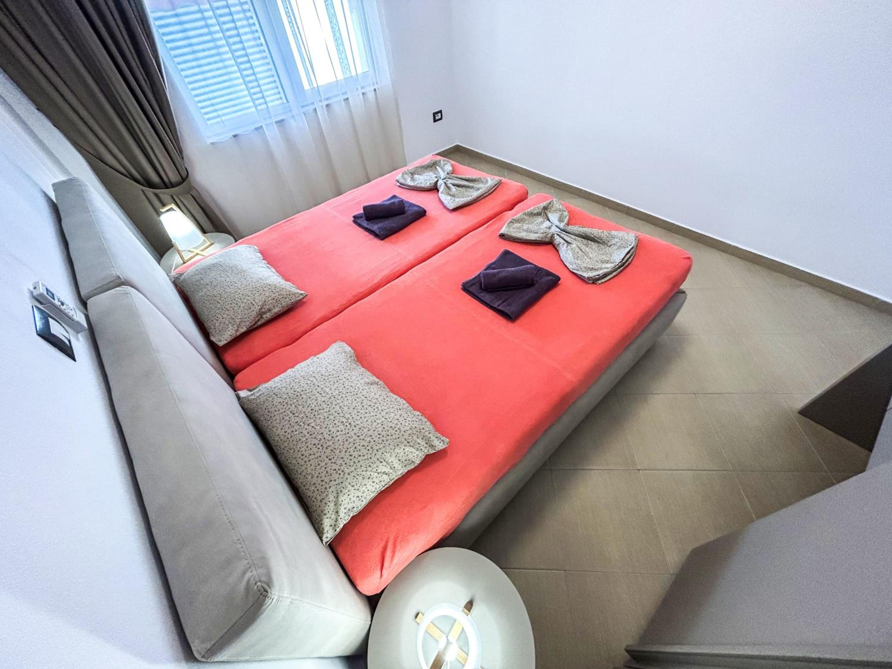 Top Location, Two bedrooms 973