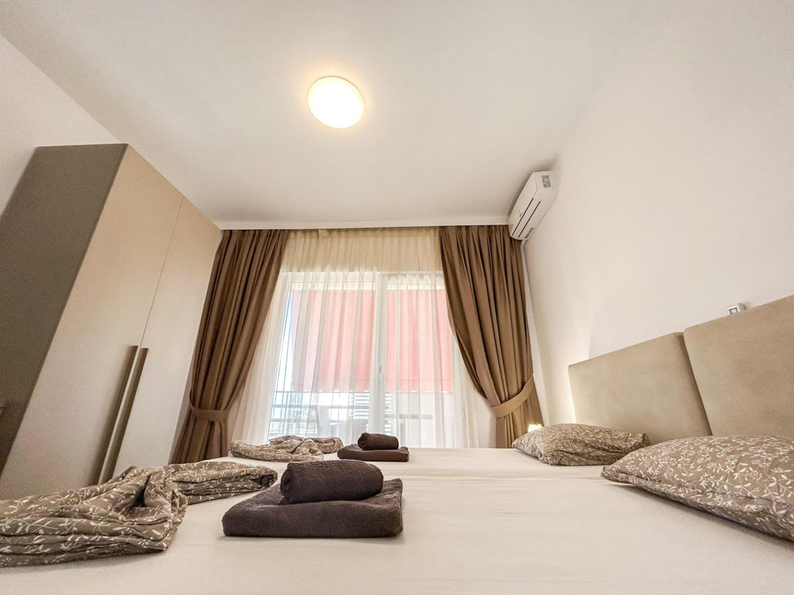 Top Location, Two bedrooms 973