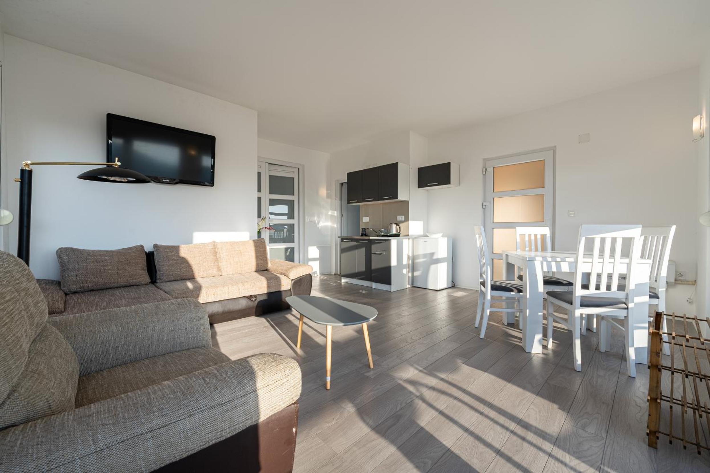 Regina Residence