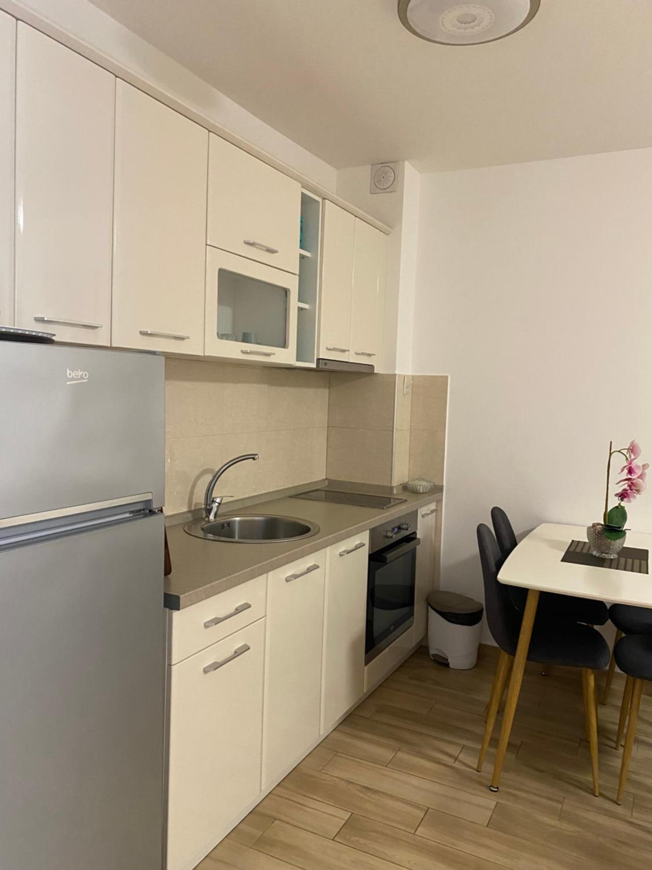 Sunrise apartmani