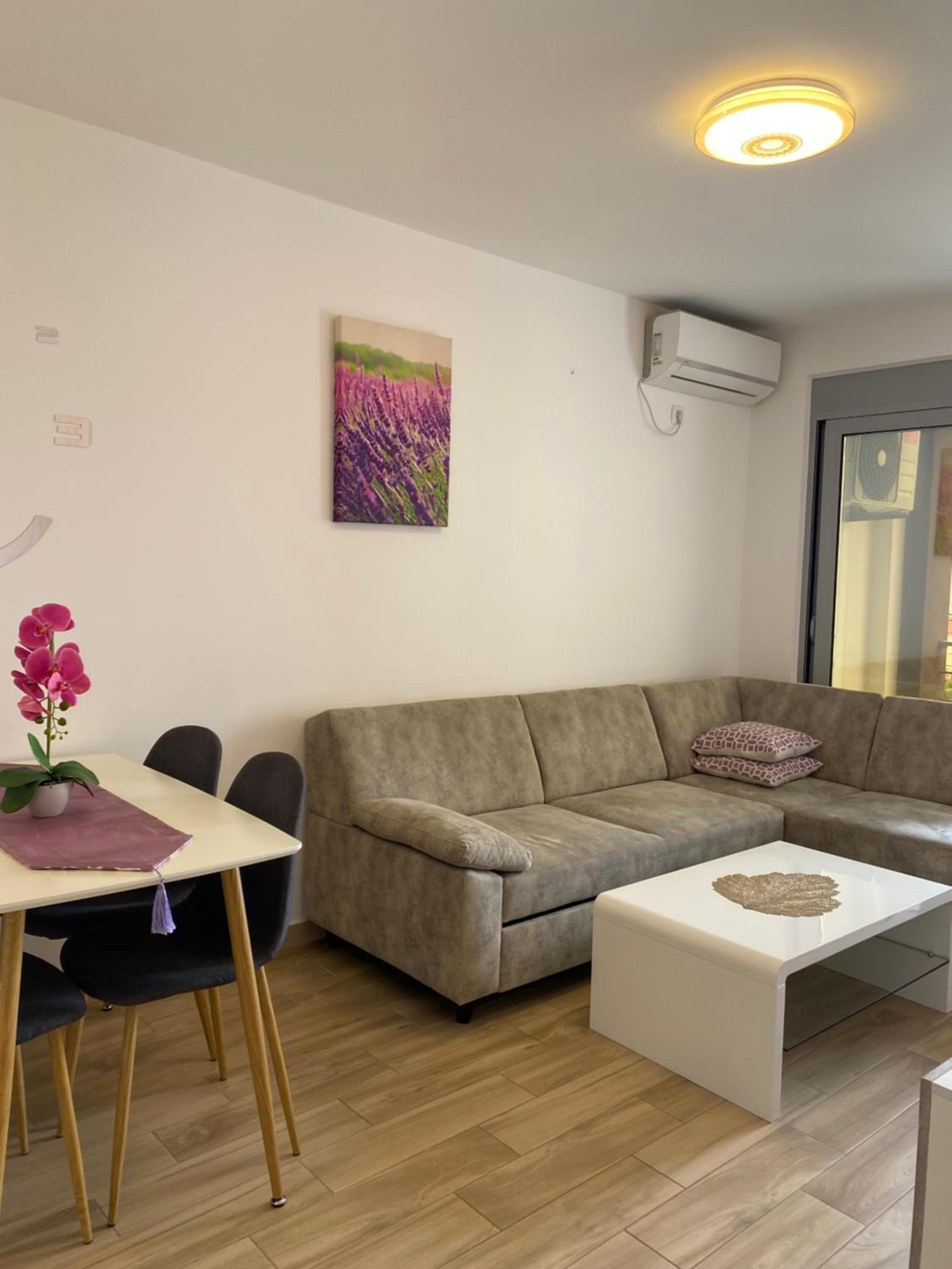 Sunrise apartmani