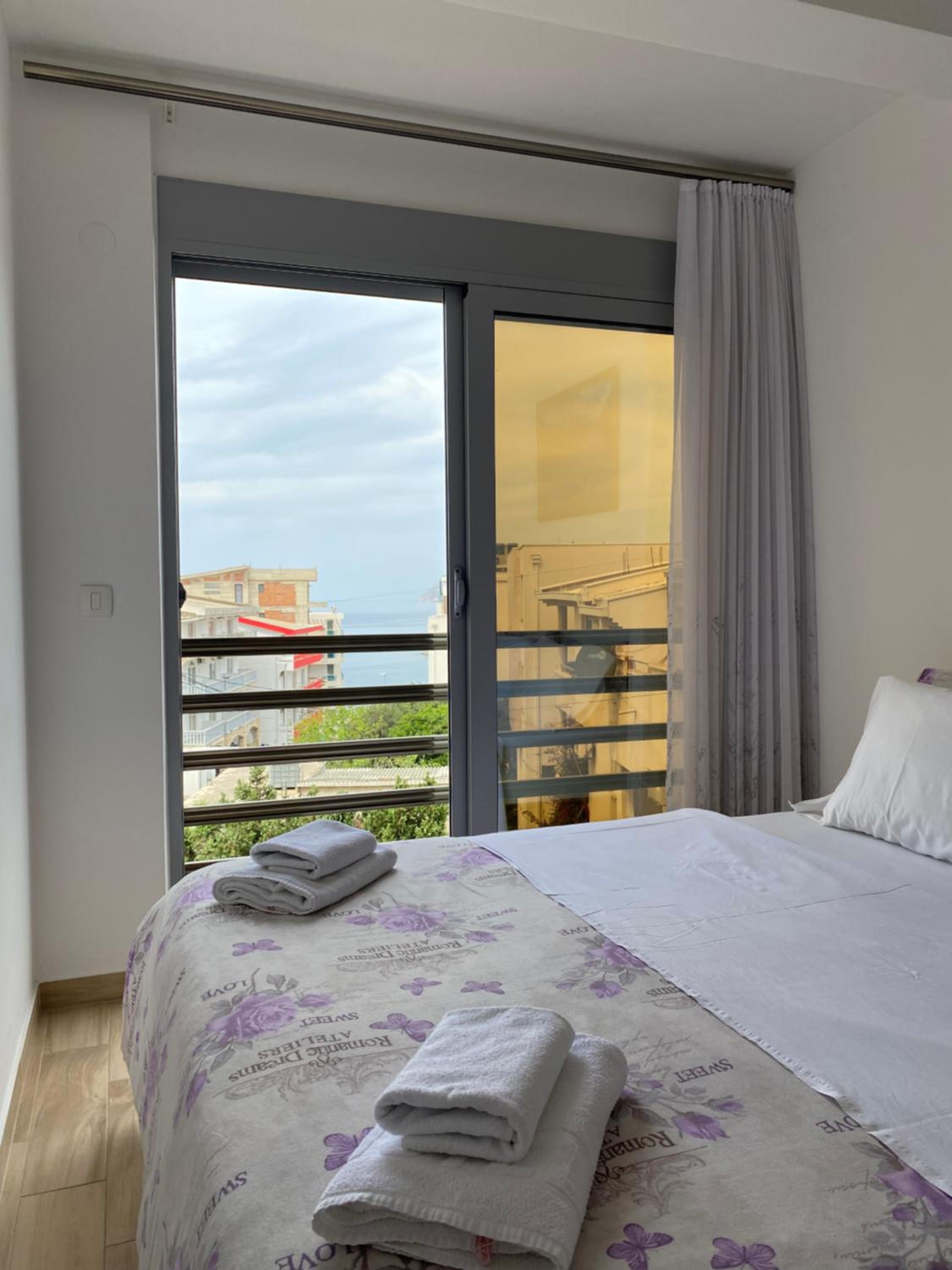 Sunrise apartmani