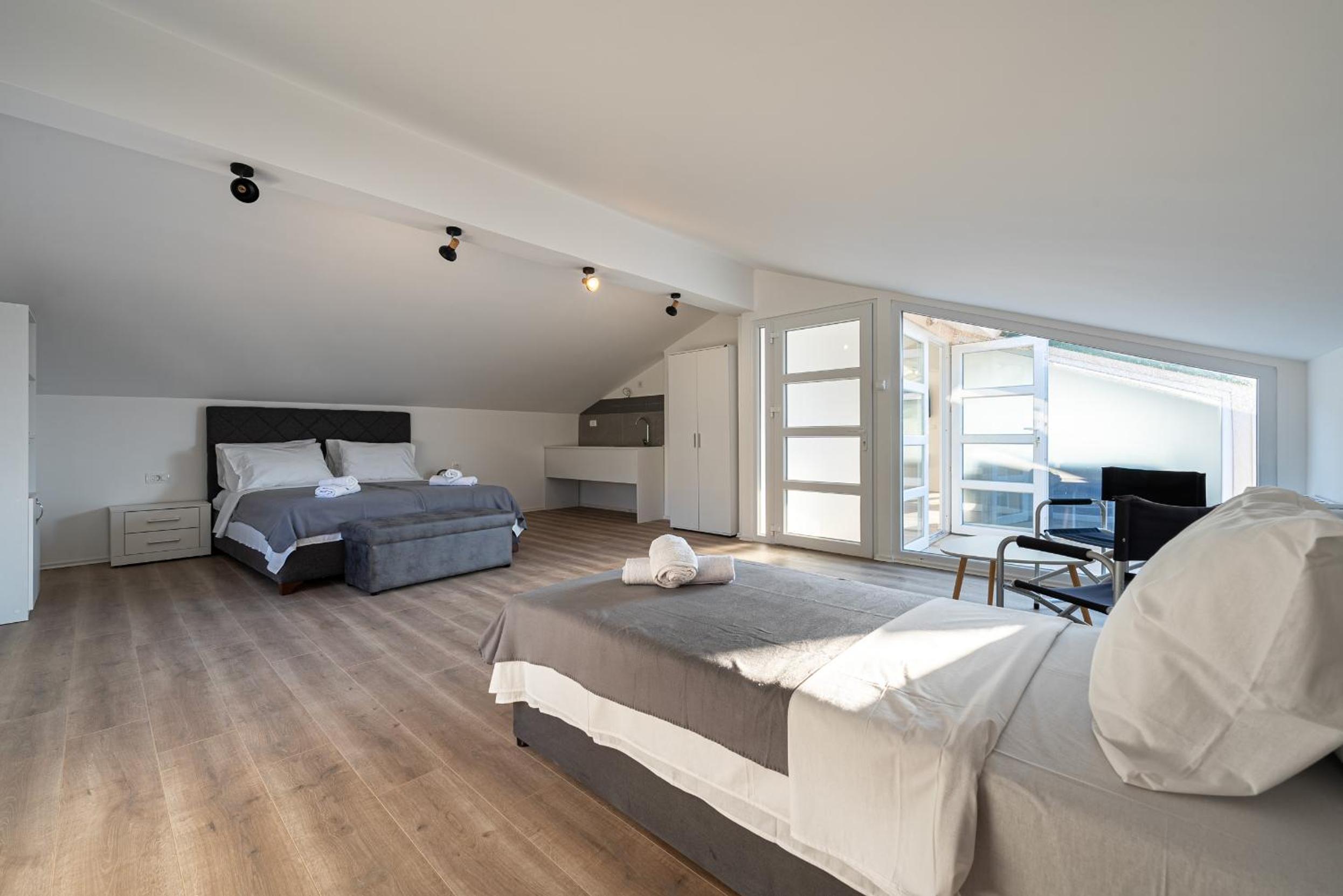Regina Residence