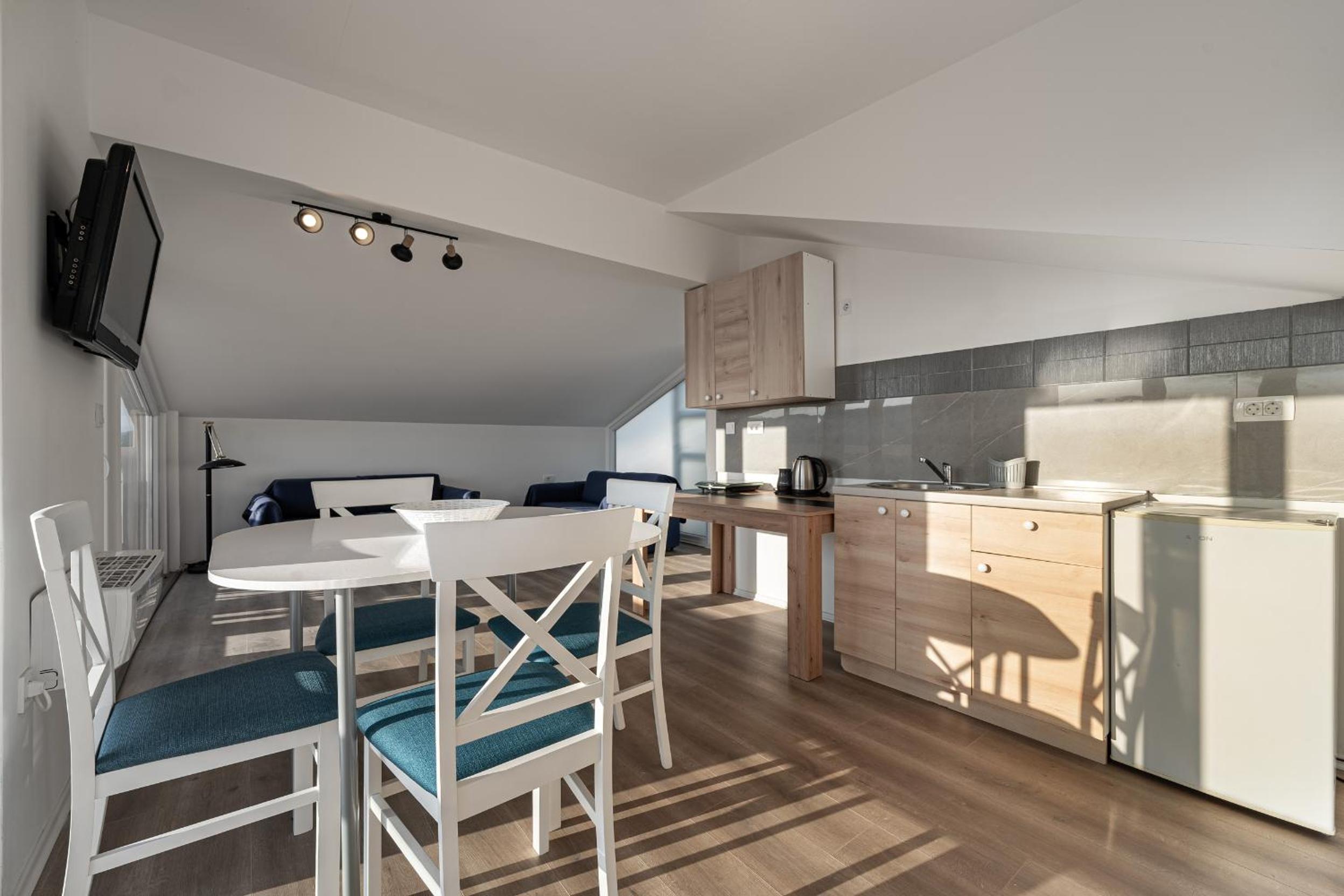 Regina Residence