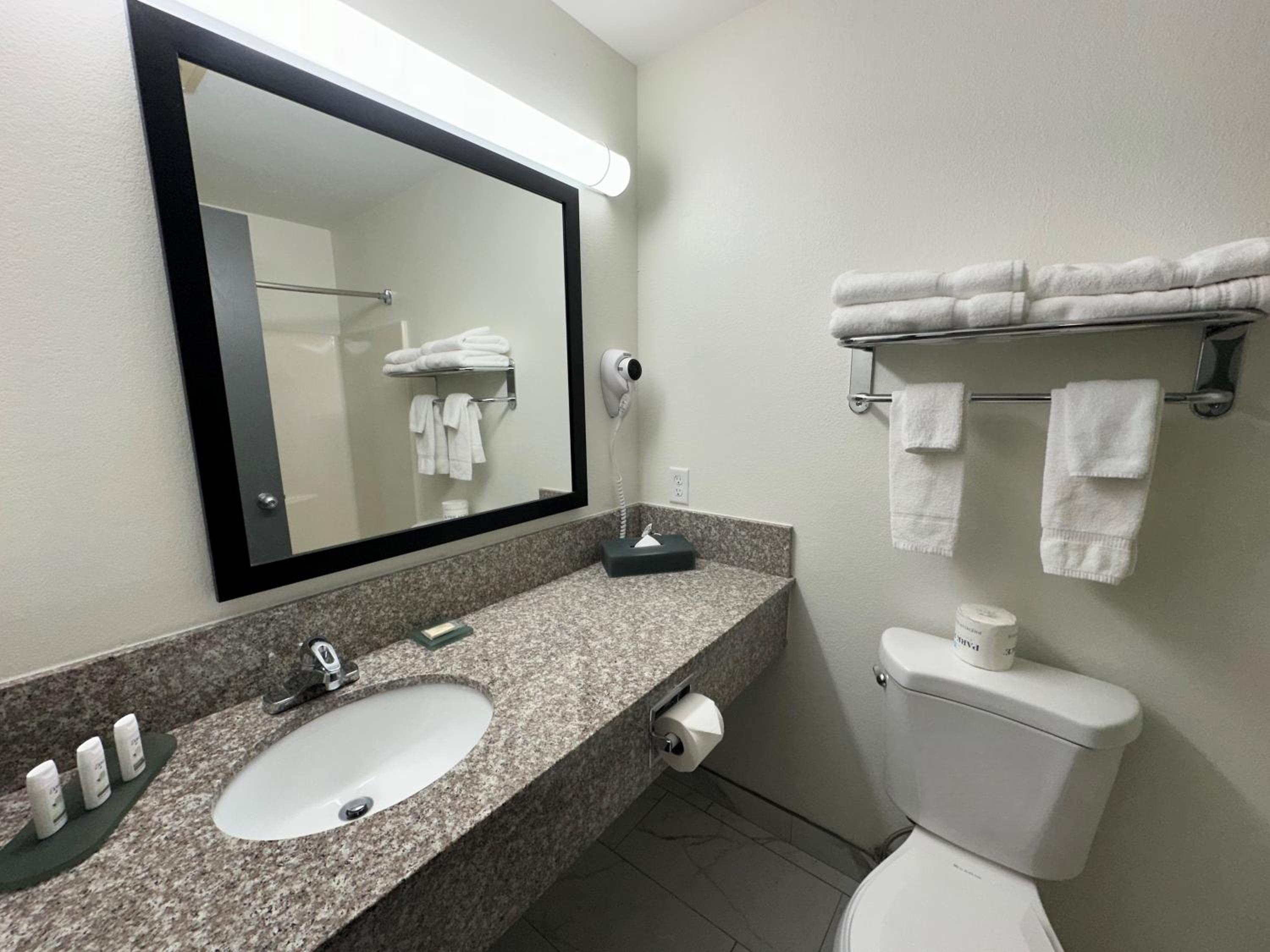 Ramada by Wyndham Waupaca, Foto 43