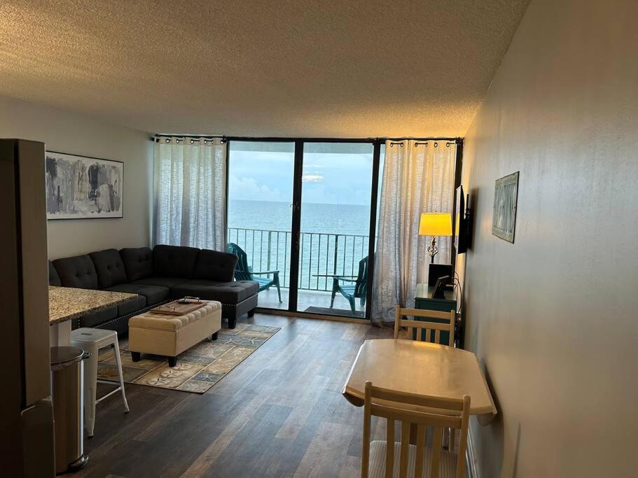 On the Sand Beachfront Condo, Newly Renovated