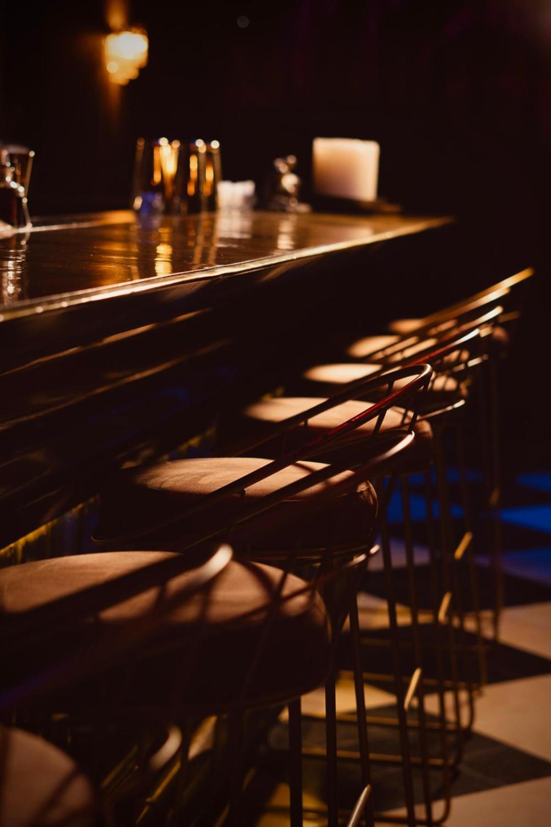 Hotel Hush Hush - Image 1