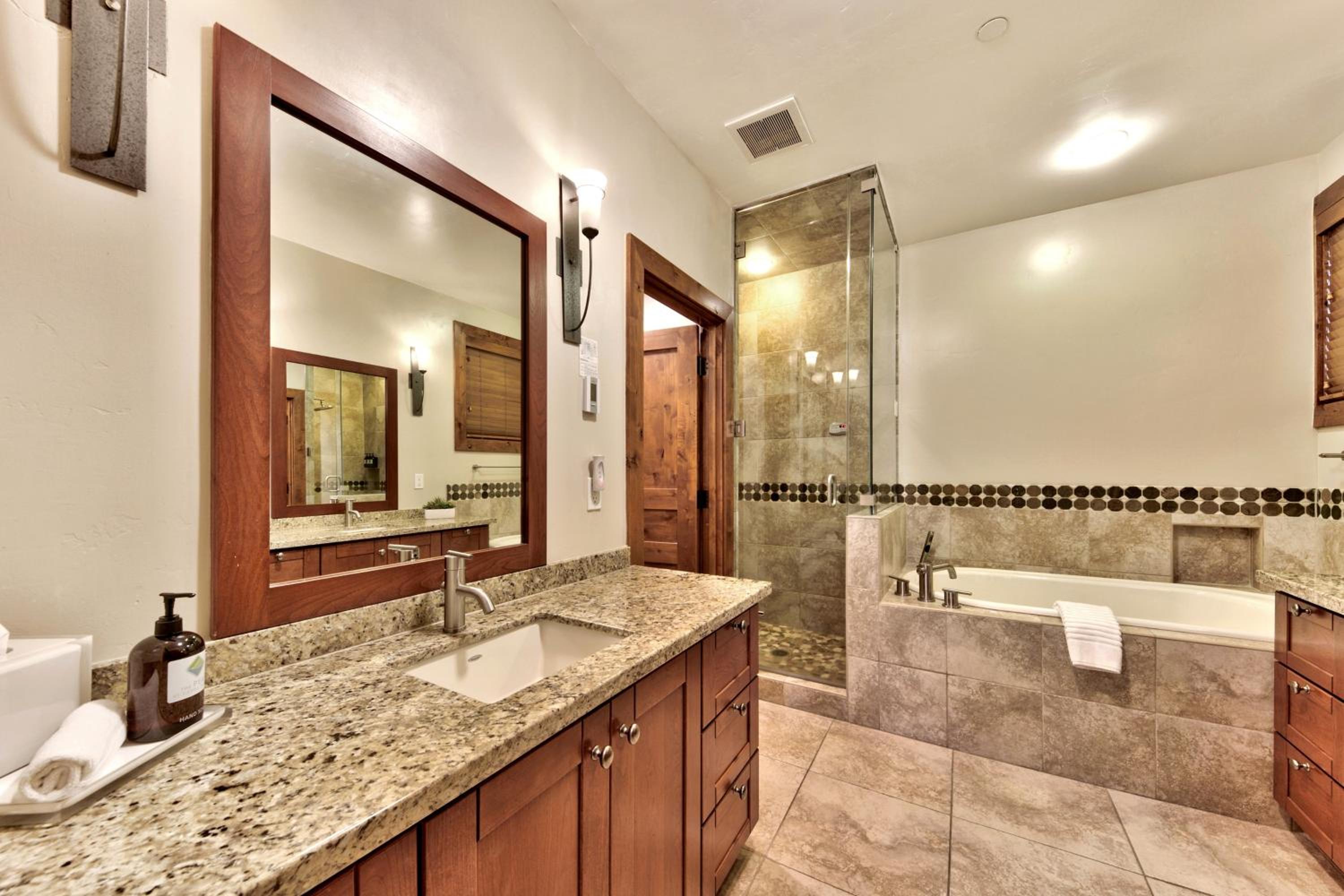 Lake Tahoe Vacations - The PEAK Rubicon 11 - The Ultimate in Lakefront Luxury - Property Image 27