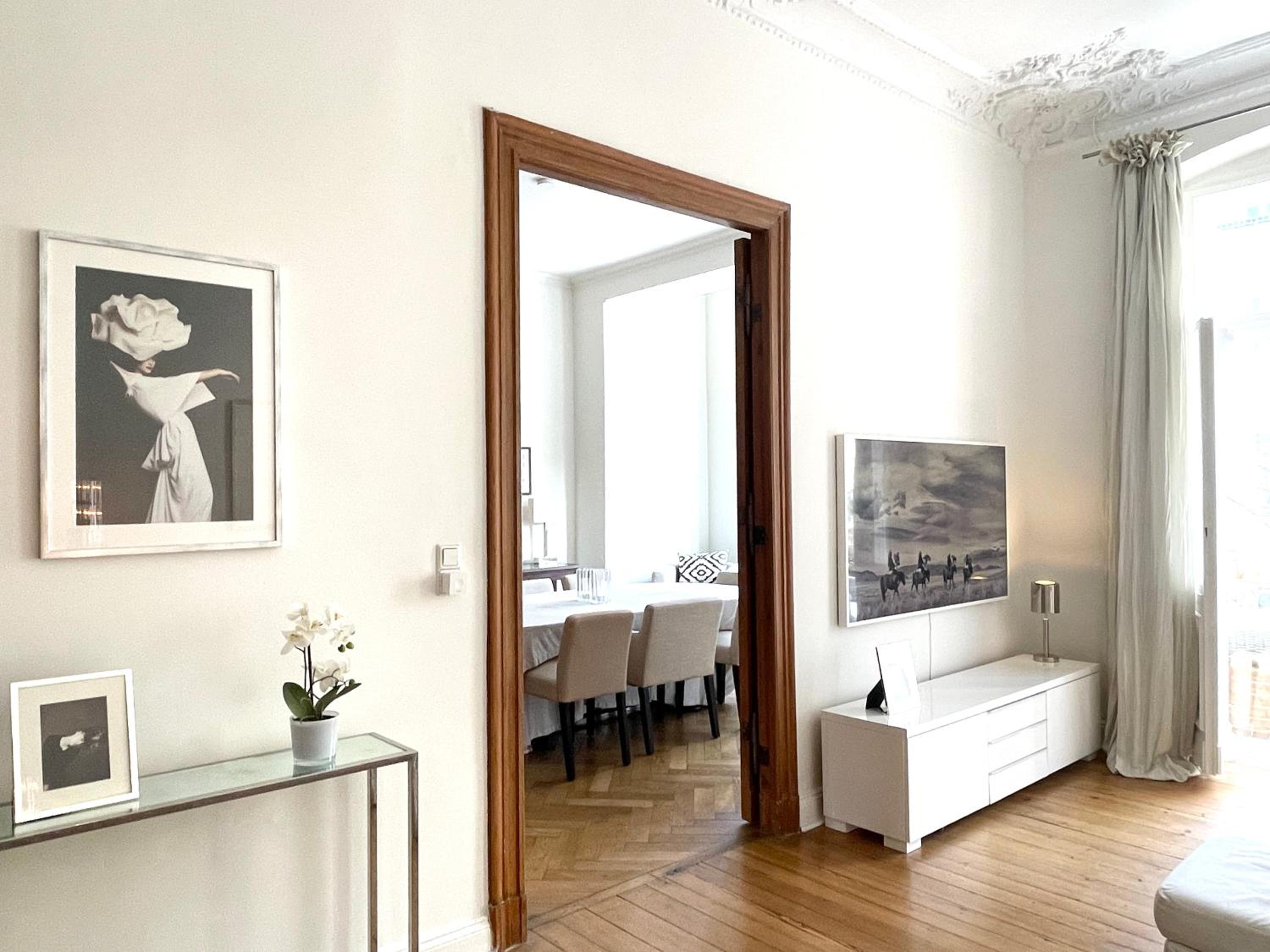 Fantastic apartment in prime location - city center west
