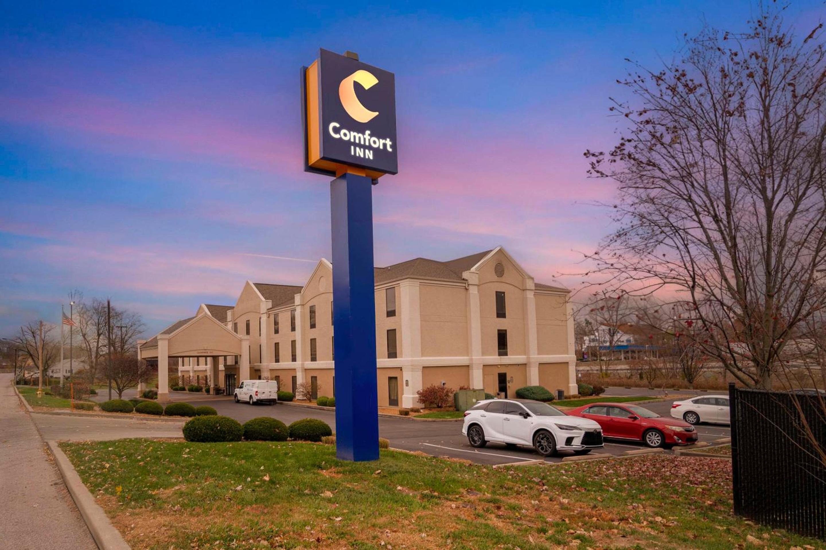 Comfort Inn Near Six Flags St Louis view 4