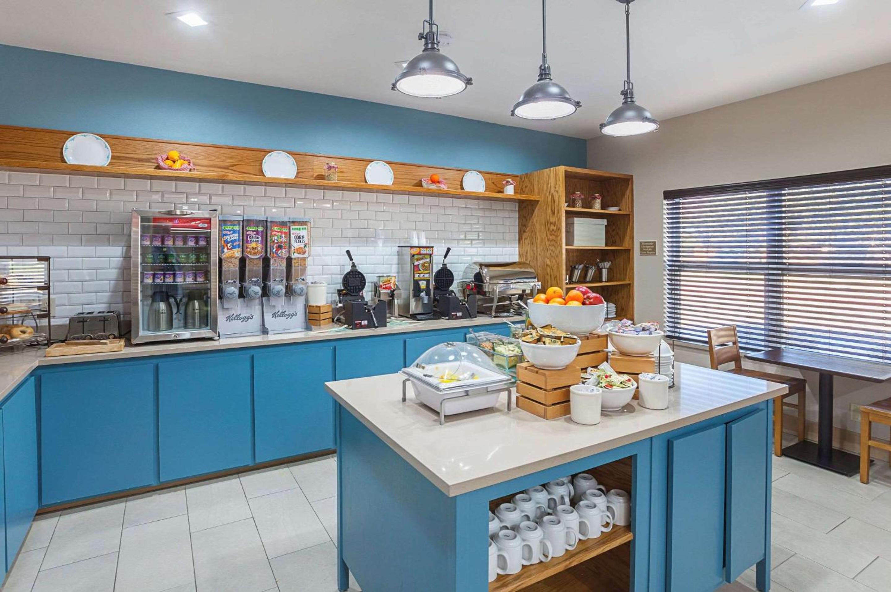 Country Inn  Suites by Radisson, Lewisville, TX - Property Image 12