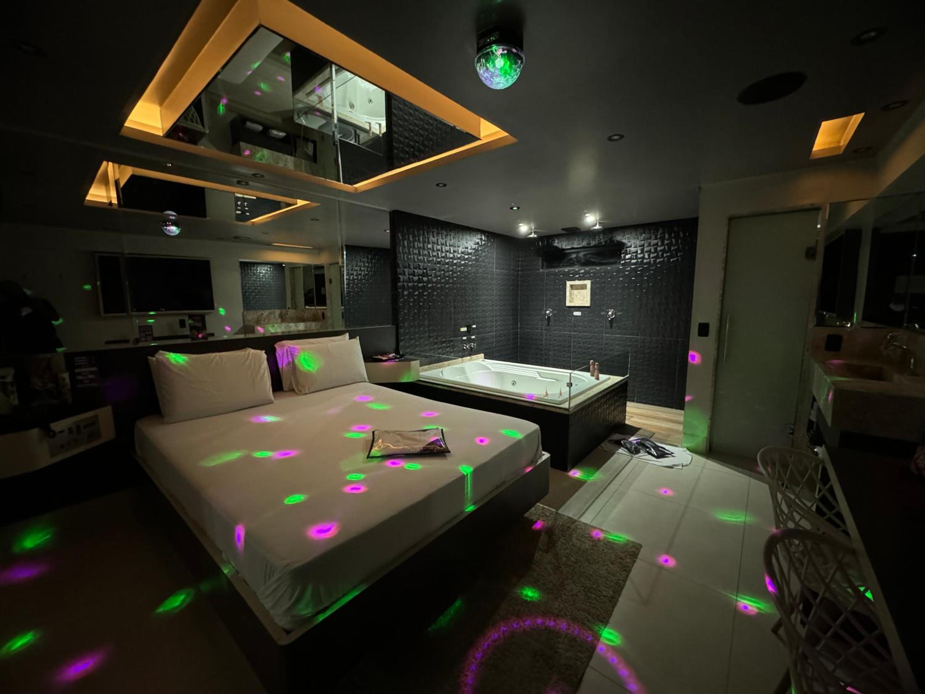 Prestige Motel 2