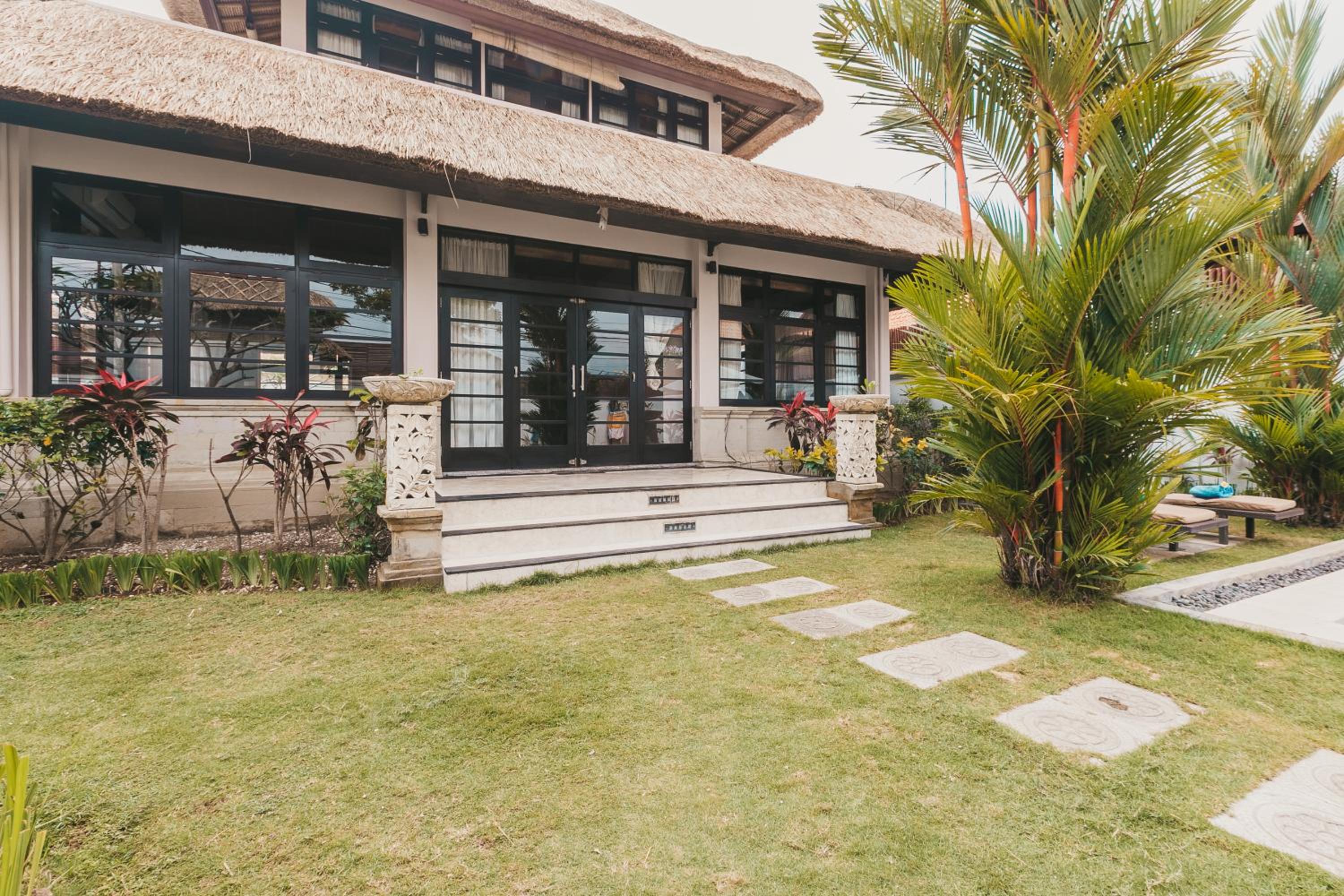 Batik villa Canggu view 5